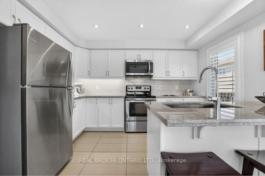 Photo 15 of 2 Kenridge Terrace, Hamilton, Stoney Creek Mountain — HOMEH