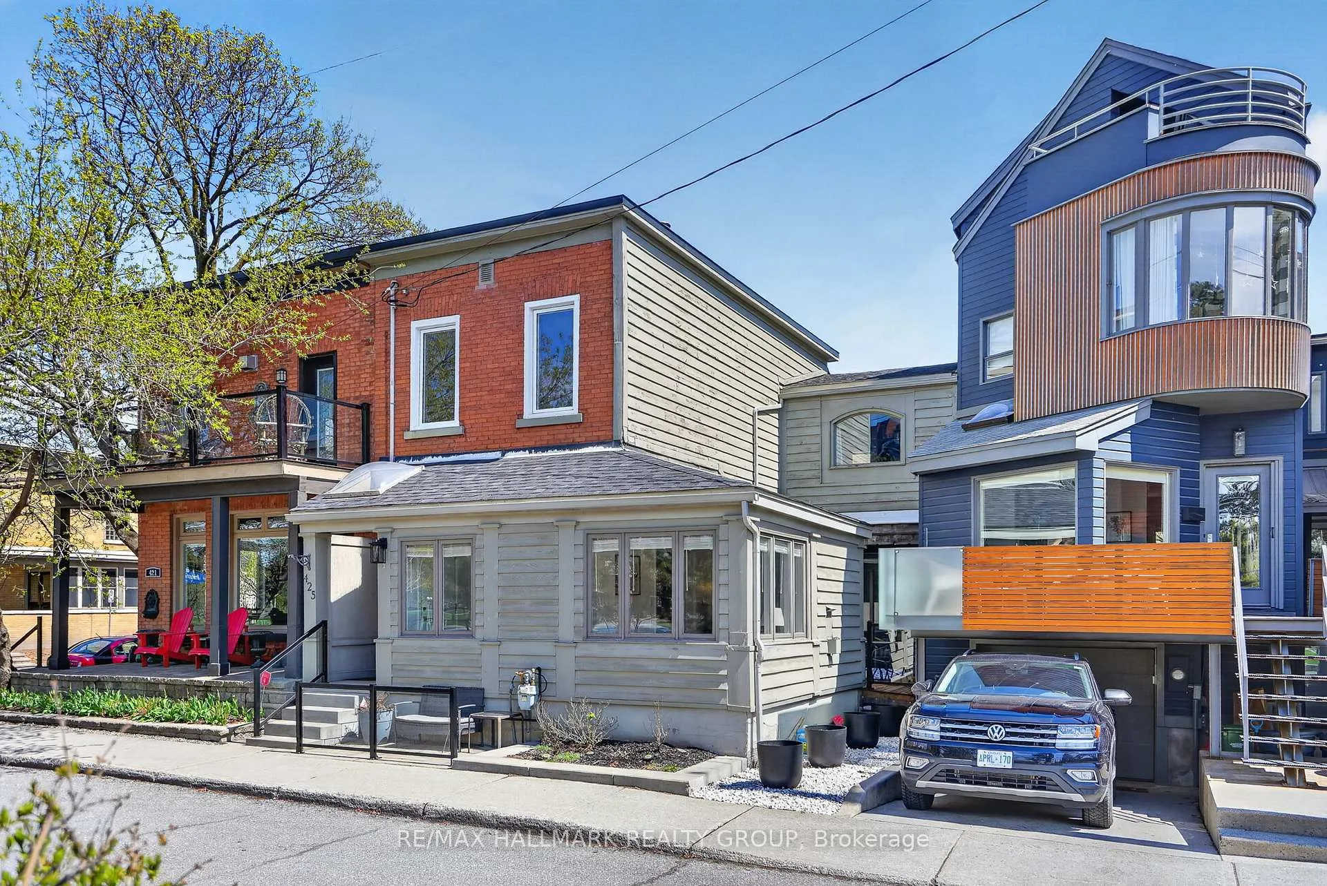 Photo 3 of 425 Echo Drive, Ottawa, Ottawa East — HOMEH