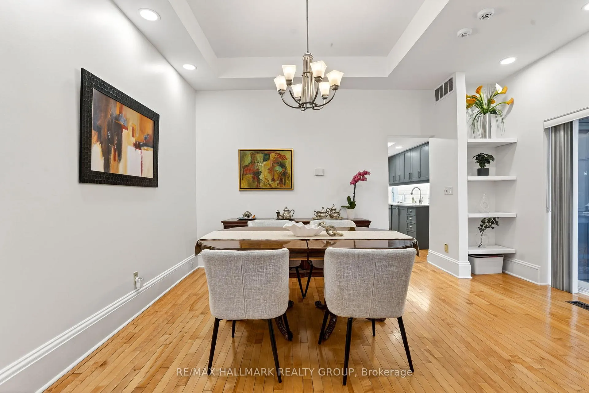 Photo 16 of 425 Echo Drive, Ottawa, Ottawa East — HOMEH