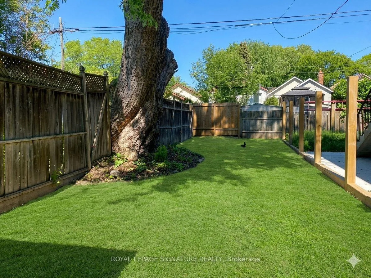 Photo 29 of 35 August Avenue, Scarborough, Oakridge — HOMEH