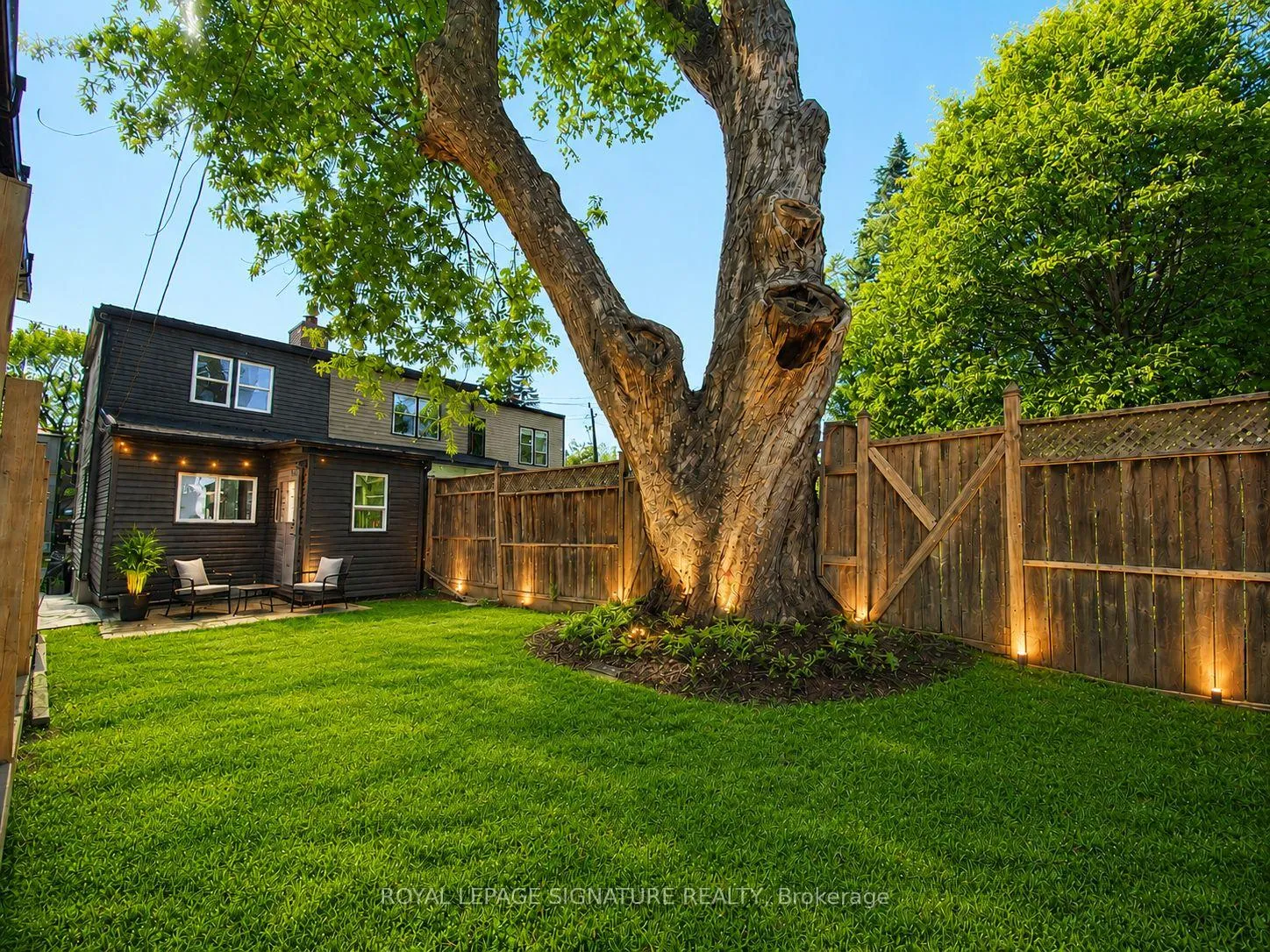 Photo 32 of 35 August Avenue, Scarborough, Oakridge — HOMEH
