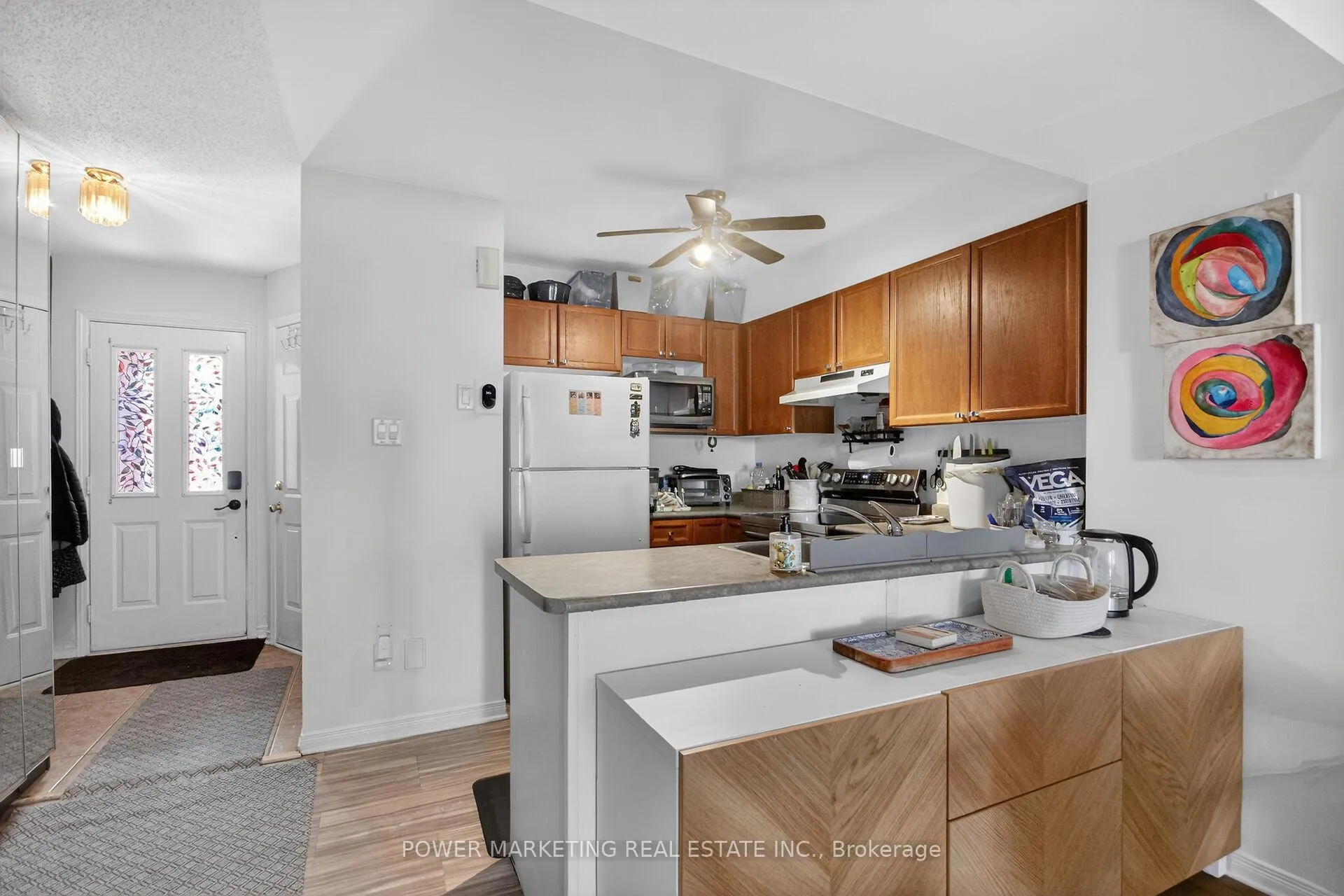 Photo 8 of 122 Scout Street, Ottawa, Central Park — HOMEH