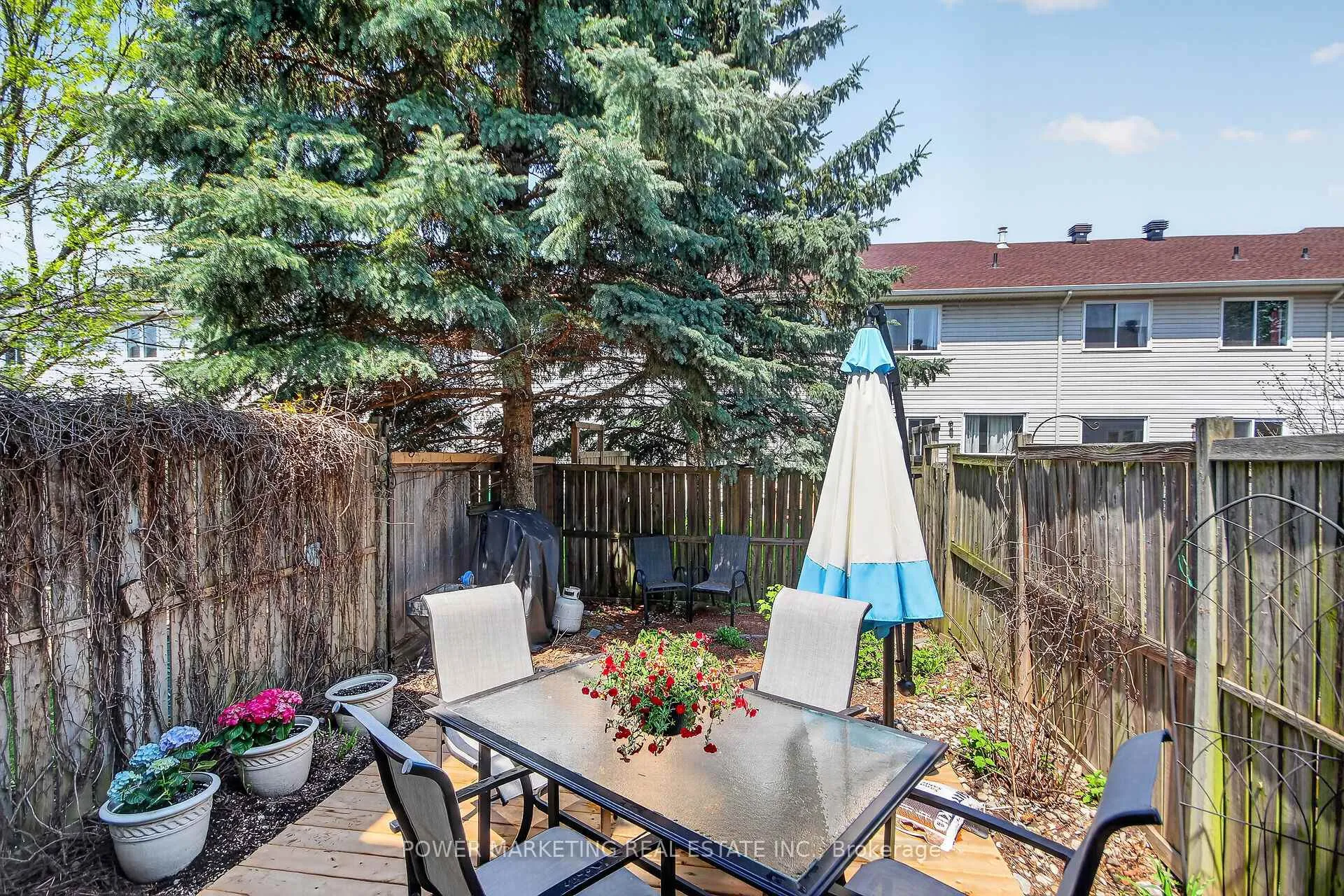 Photo 39 of 122 Scout Street, Ottawa, Central Park — HOMEH