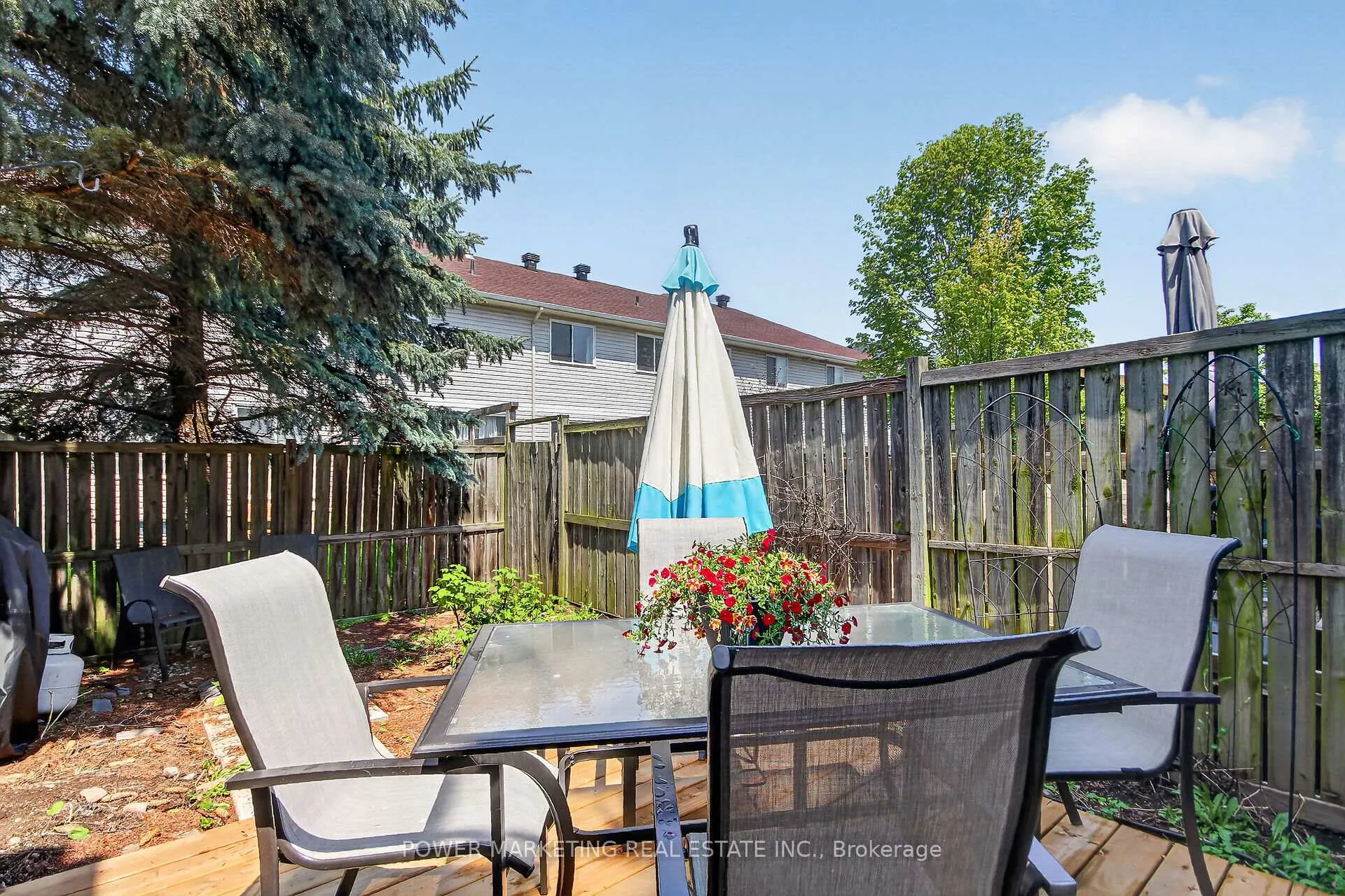 Photo 41 of 122 Scout Street, Ottawa, Central Park — HOMEH