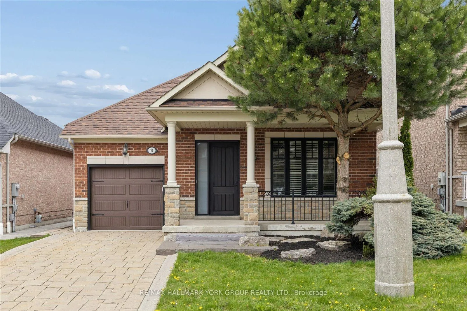 Front of 27 Butterwood Lane