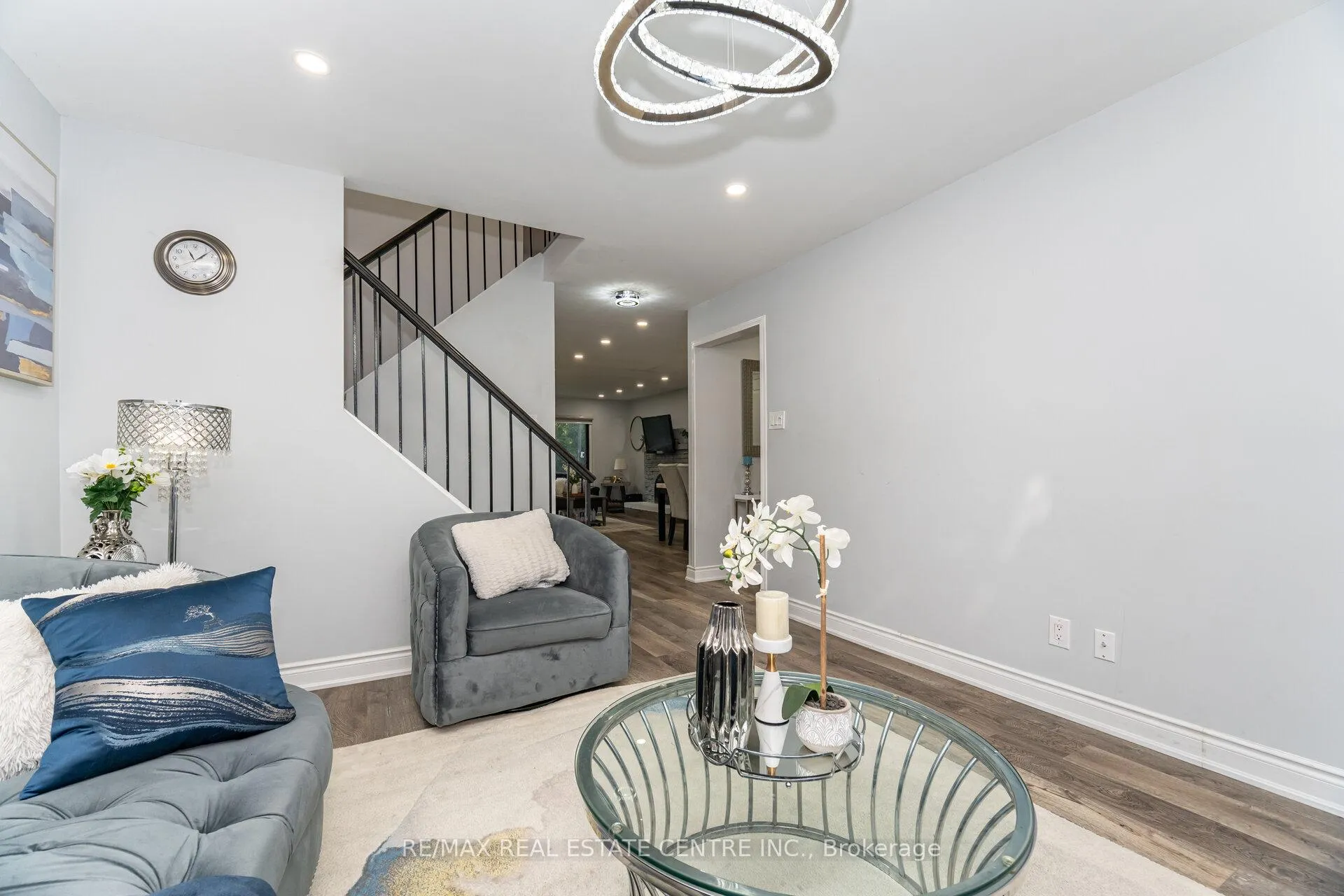Photo 12 of 44 Abelard Avenue, Brampton, Fletcher's West — HOMEH