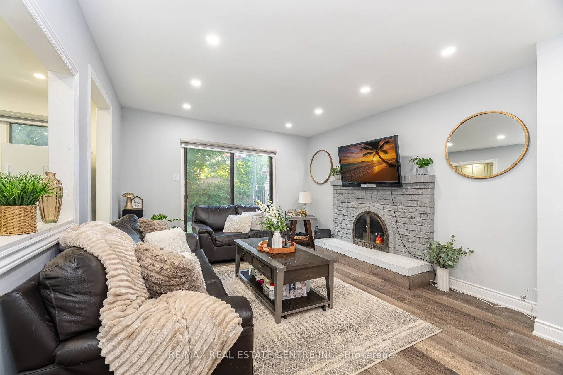 Photo 17 of 44 Abelard Avenue, Brampton, Fletcher's West — HOMEH