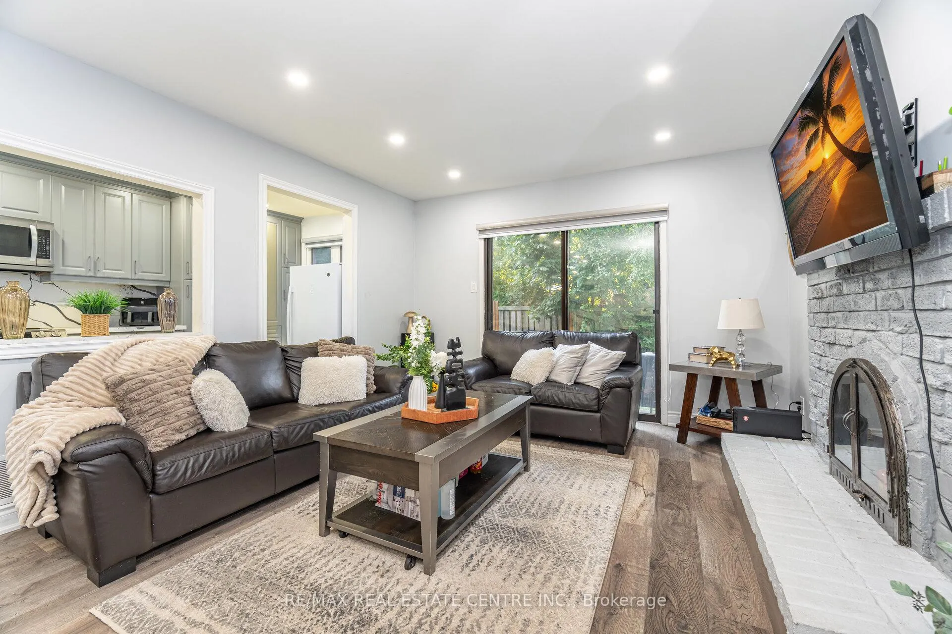 Photo 18 of 44 Abelard Avenue, Brampton, Fletcher's West — HOMEH
