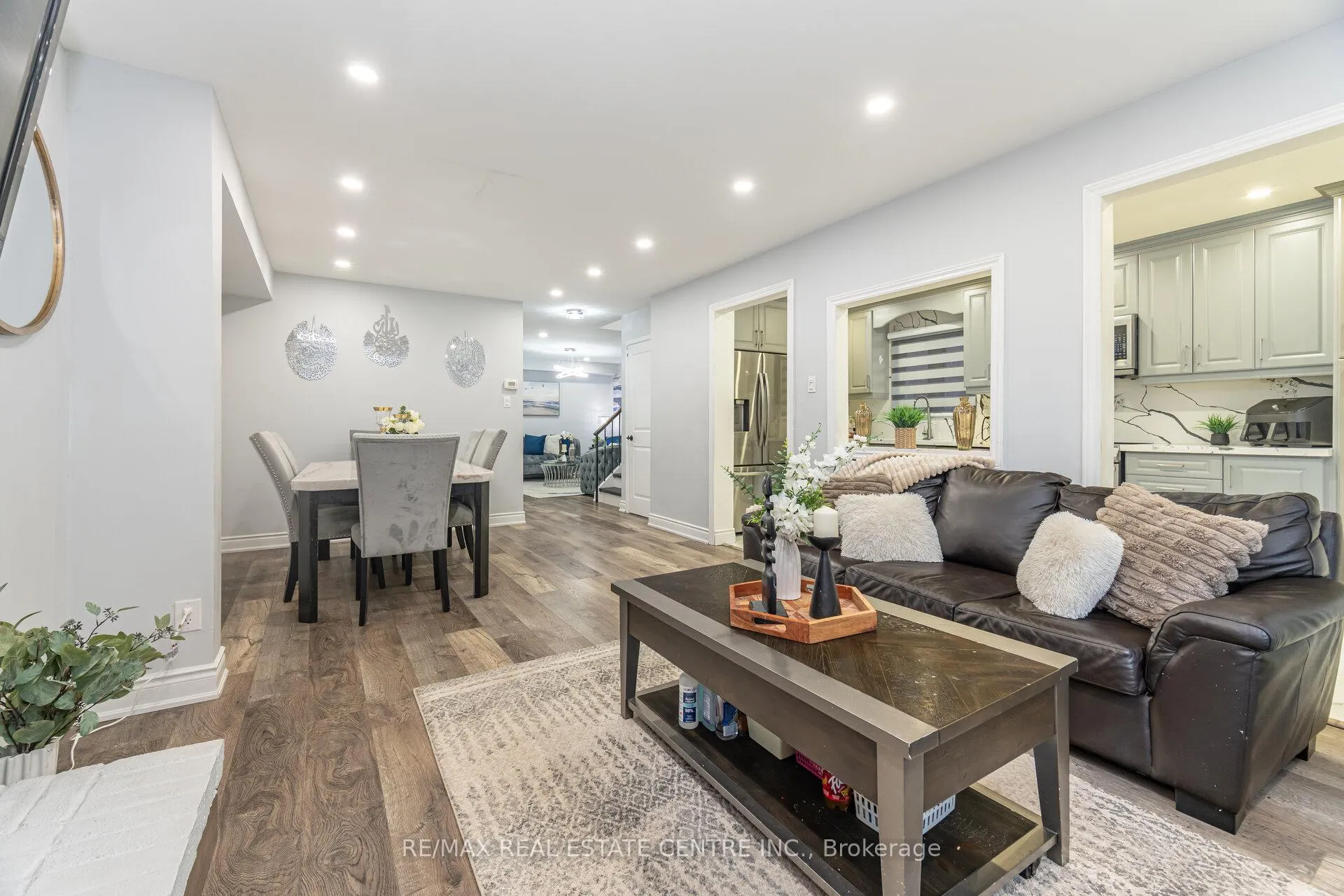 Photo 19 of 44 Abelard Avenue, Brampton, Fletcher's West — HOMEH