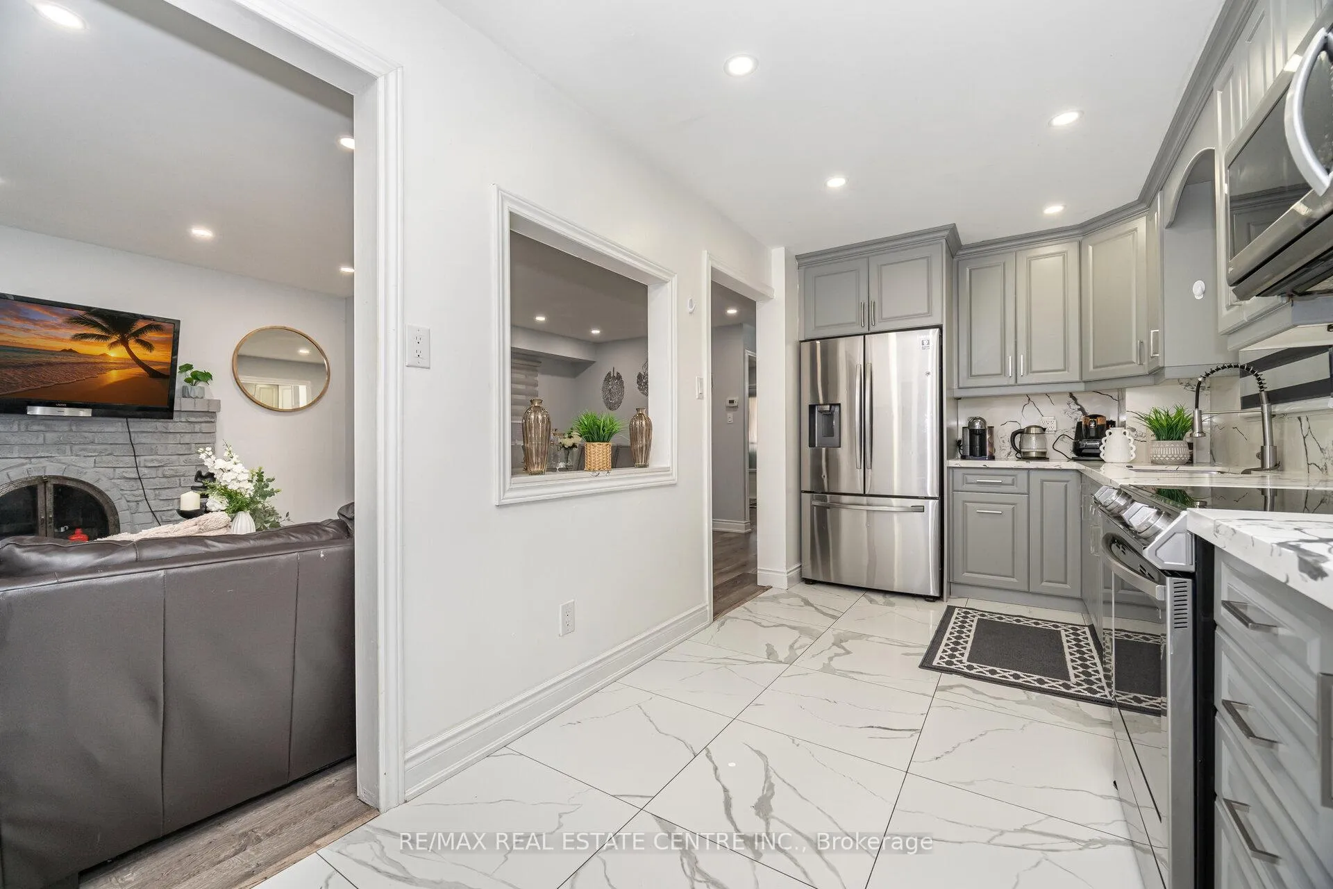 Photo 25 of 44 Abelard Avenue, Brampton, Fletcher's West — HOMEH