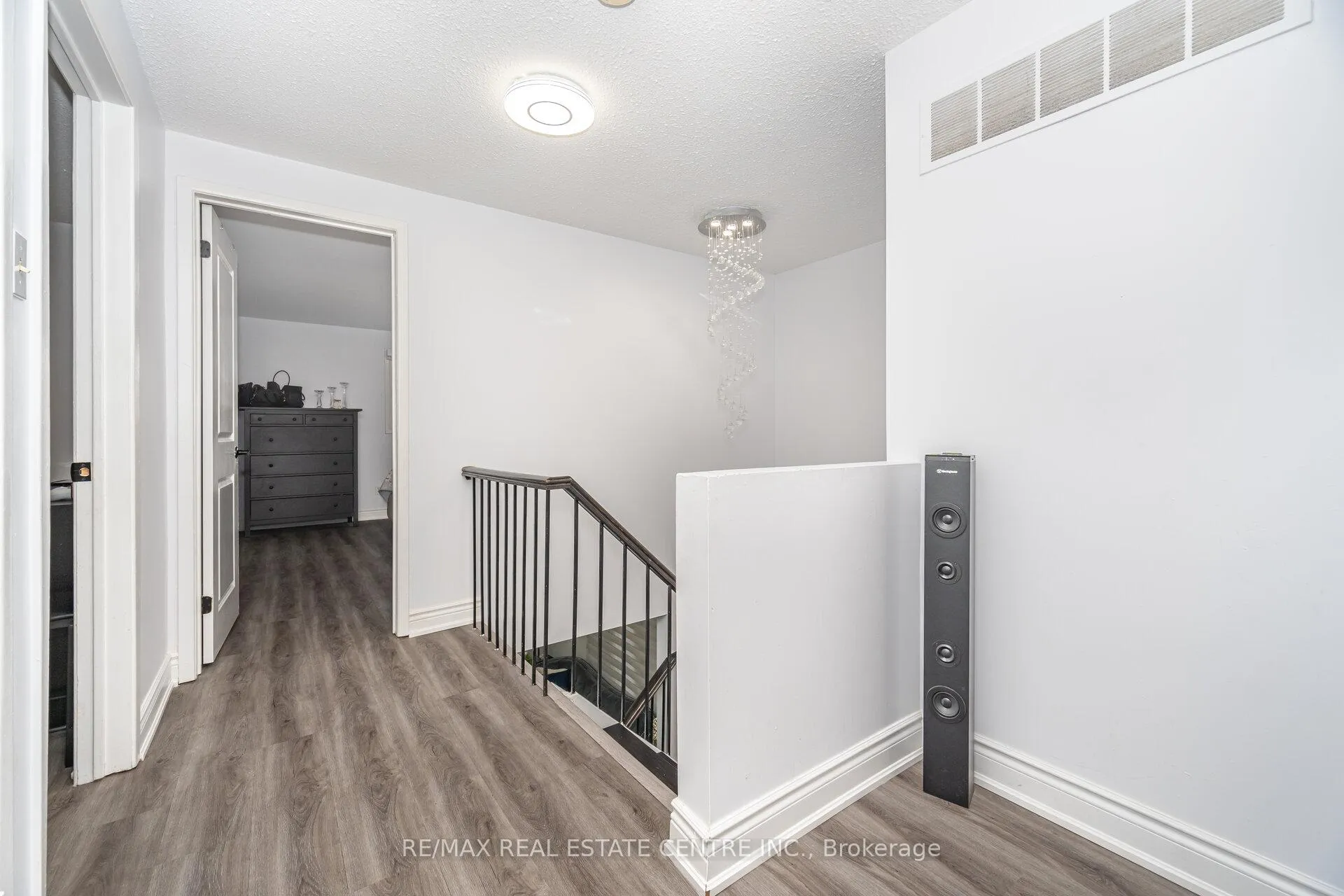 Photo 28 of 44 Abelard Avenue, Brampton, Fletcher's West — HOMEH