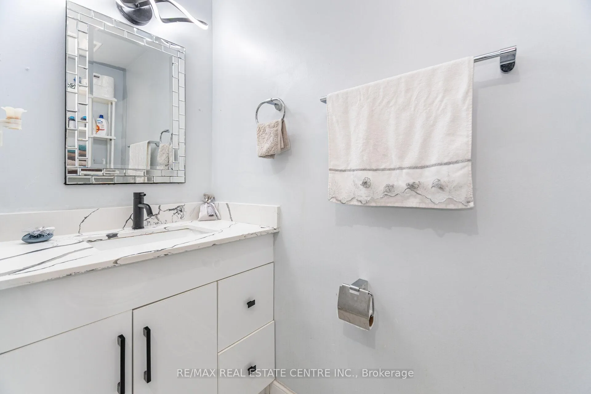Photo 32 of 44 Abelard Avenue, Brampton, Fletcher's West — HOMEH