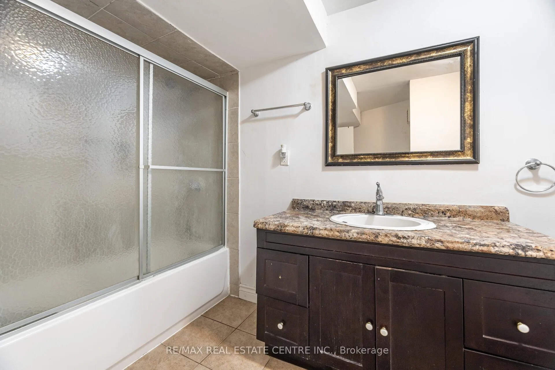Photo 45 of 44 Abelard Avenue, Brampton, Fletcher's West — HOMEH