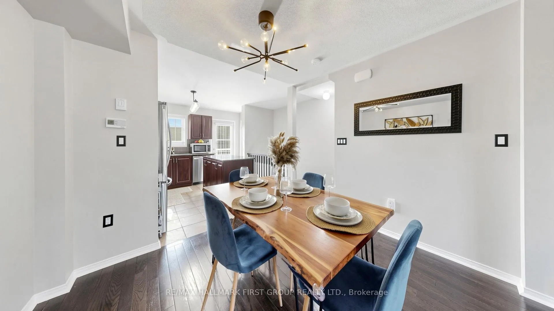 Photo 11 of 1 Cooperage Lane, Ajax, Central — HOMEH