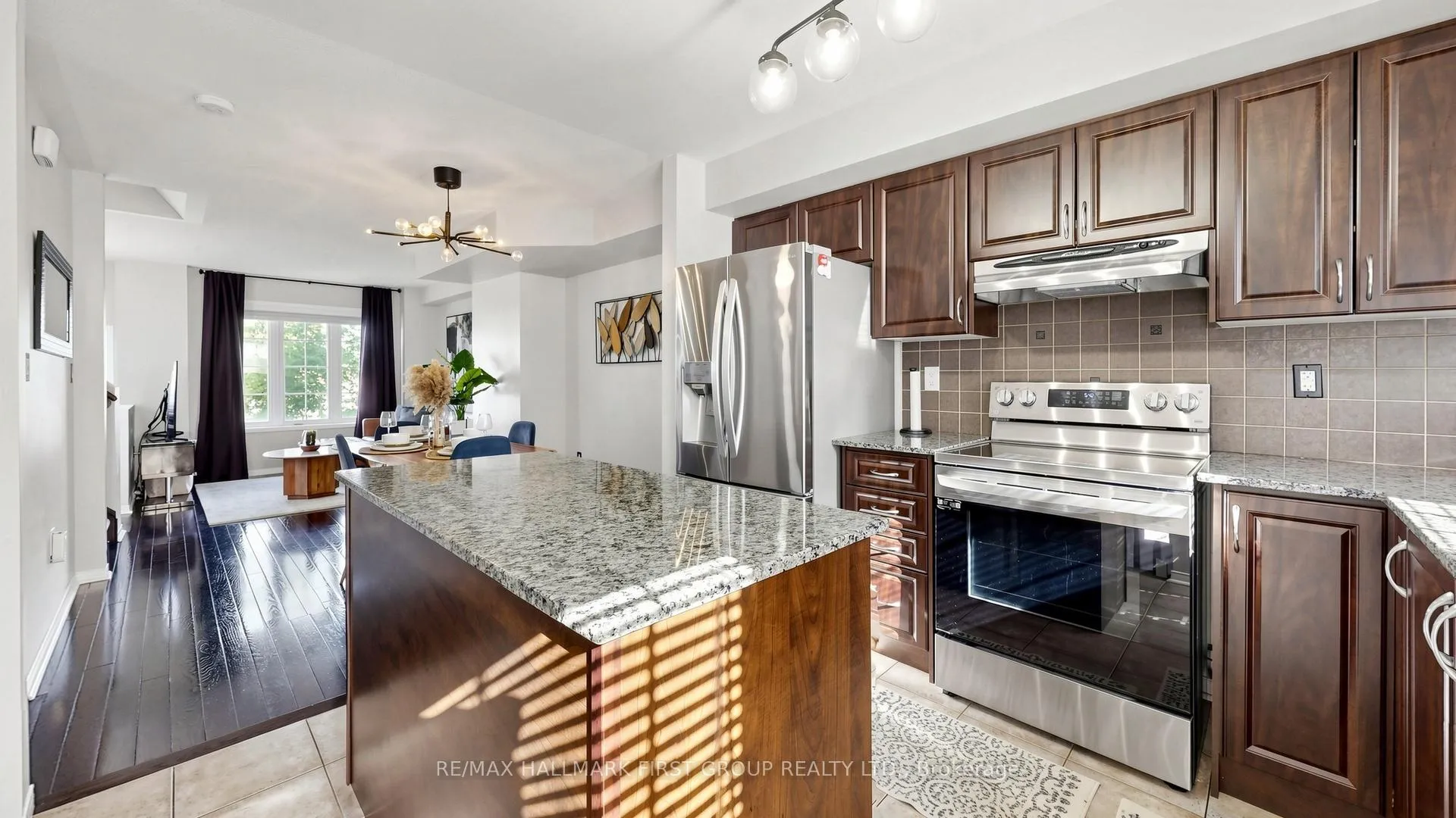 Photo 14 of 1 Cooperage Lane, Ajax, Central — HOMEH