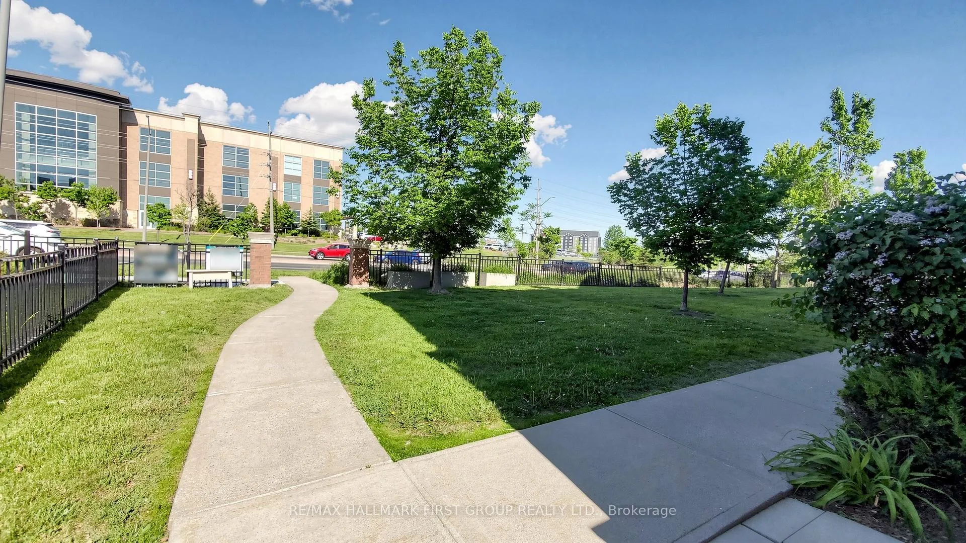 Photo 43 of 1 Cooperage Lane, Ajax, Central — HOMEH