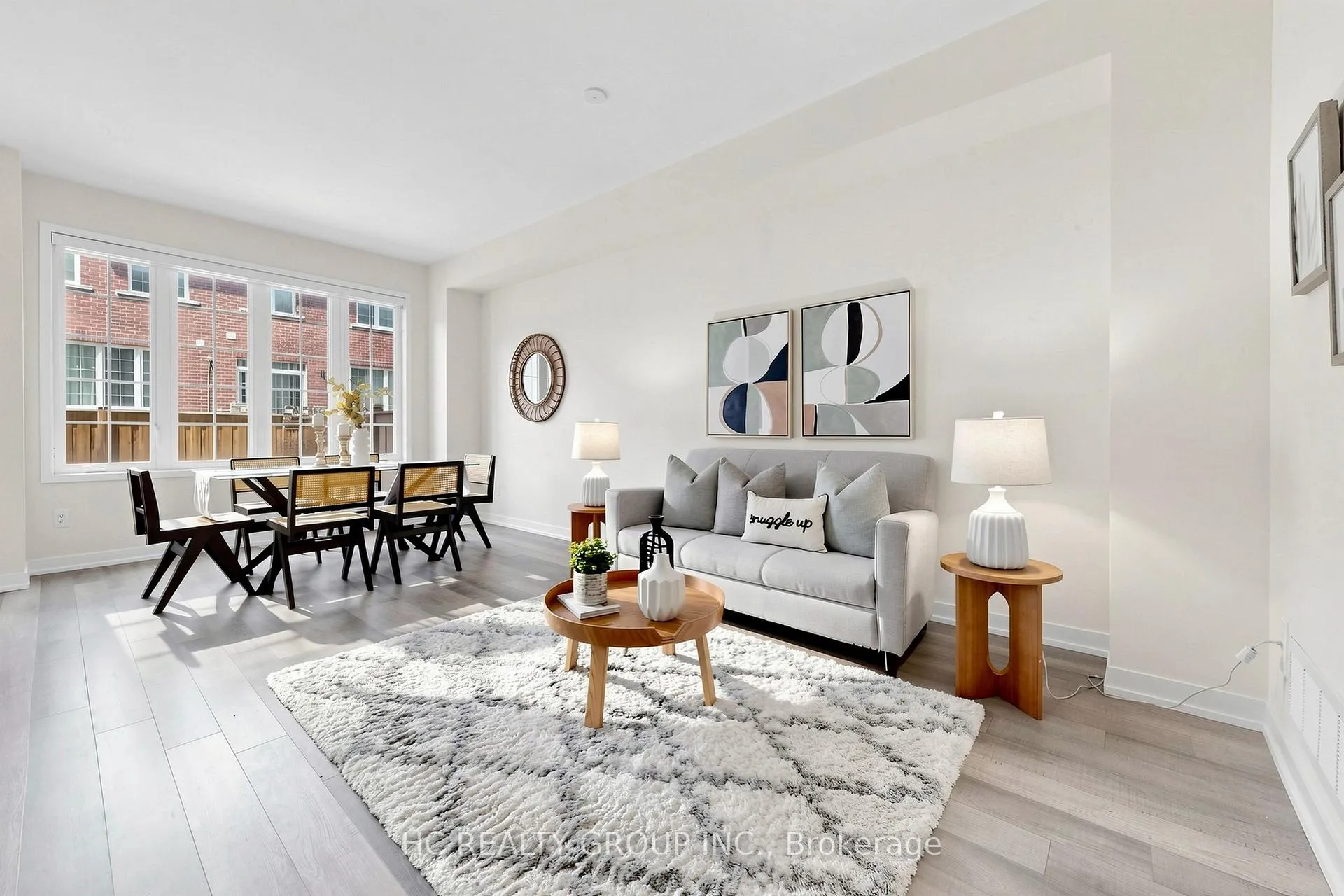Photo 4 of 4 Sand Hill Mews, Vaughan, Patterson — HOMEH