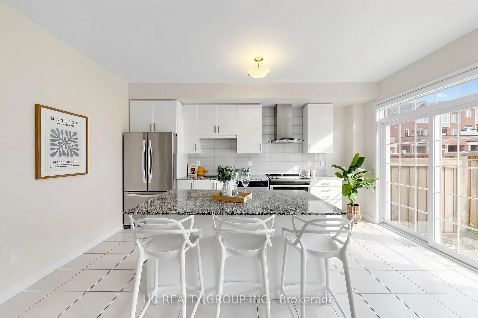 Photo 10 of 4 Sand Hill Mews, Vaughan, Patterson — HOMEH