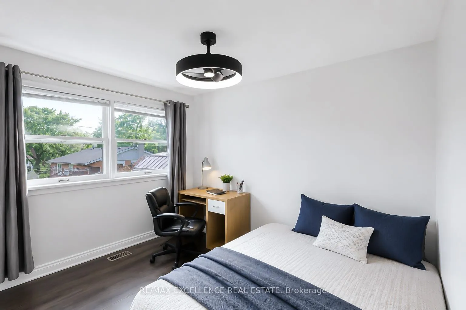 Photo 12 of 35 Siebert Avenue, Kitchener, Vanier - Kitchener — HOMEH