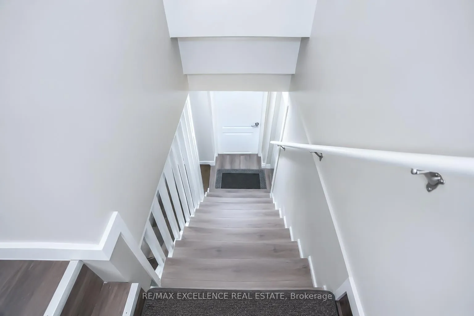Photo 16 of 35 Siebert Avenue, Kitchener, Vanier - Kitchener — HOMEH