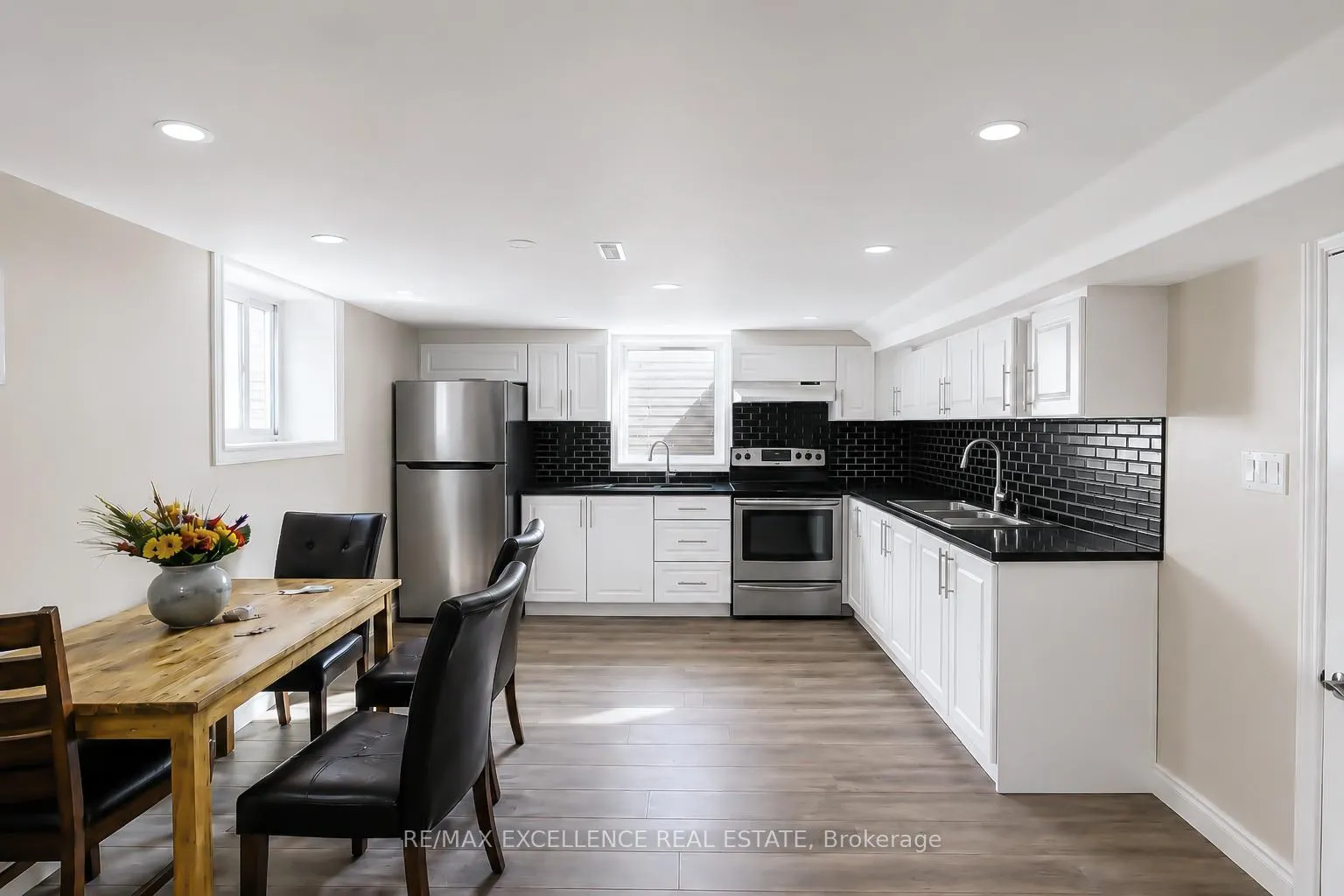Photo 17 of 35 Siebert Avenue, Kitchener, Vanier - Kitchener — HOMEH