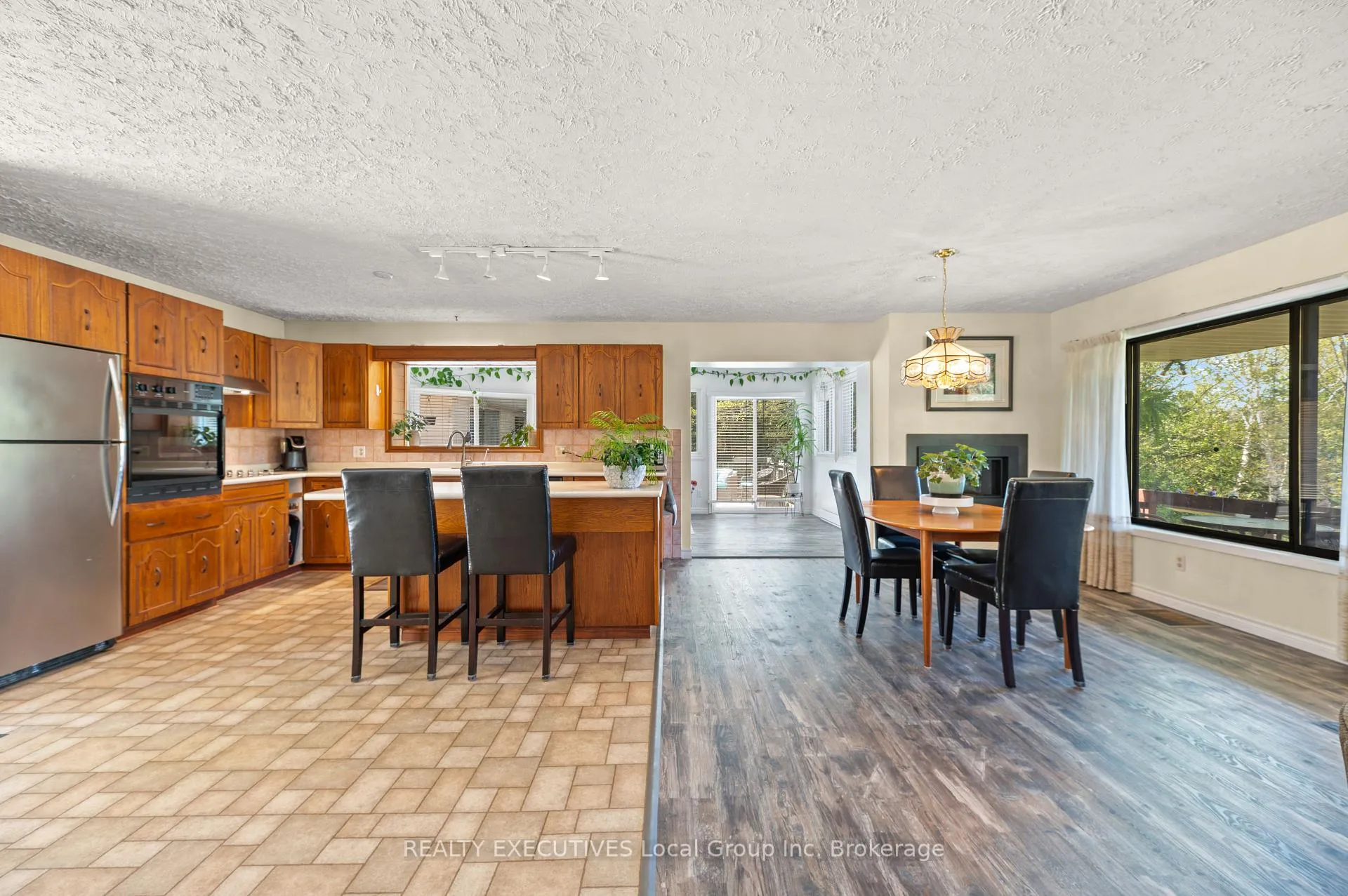 Photo 5 of 1464 Peninsula Road, North Bay, Birchaven — HOMEH