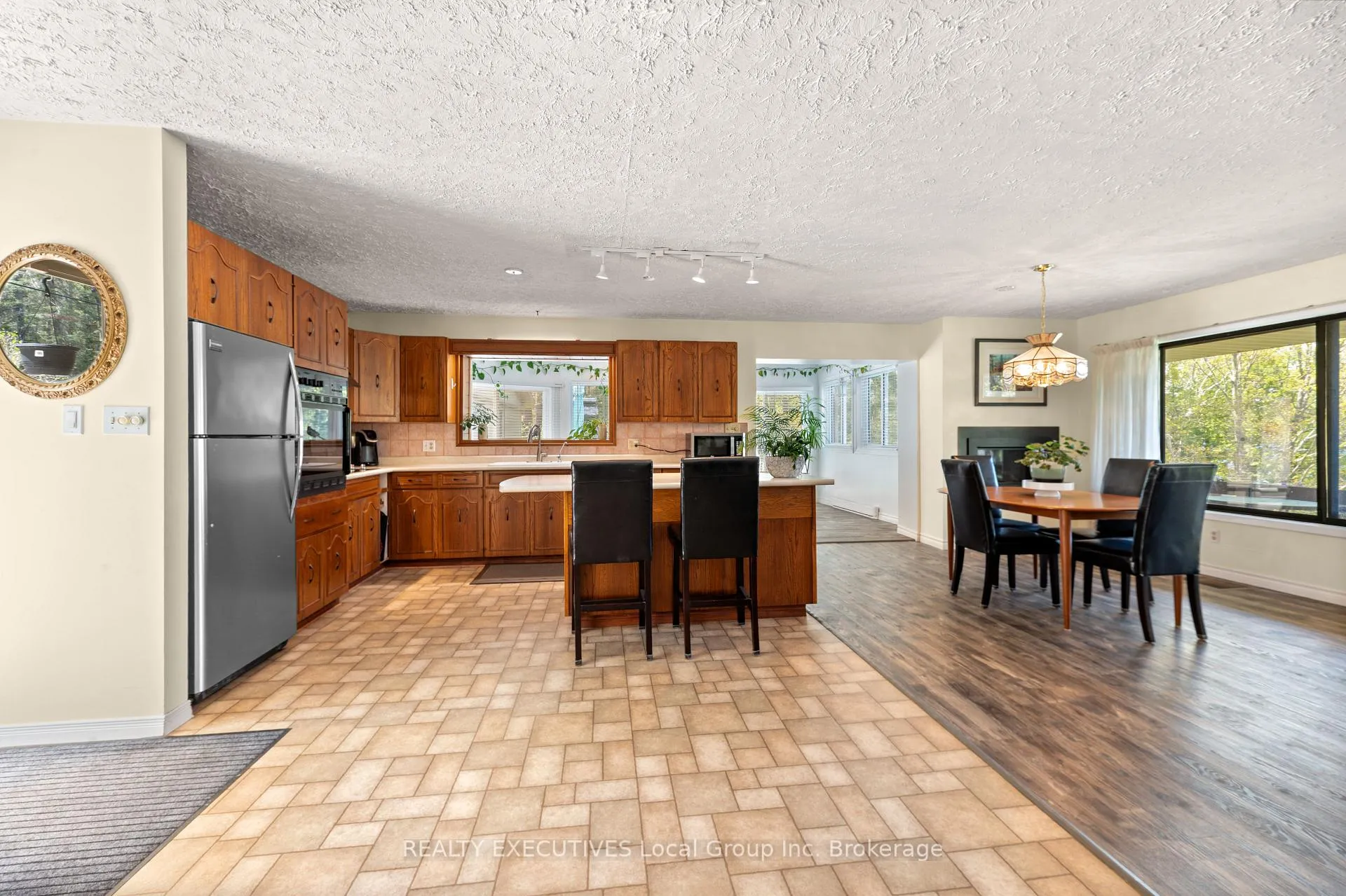 Photo 7 of 1464 Peninsula Road, North Bay, Birchaven — HOMEH
