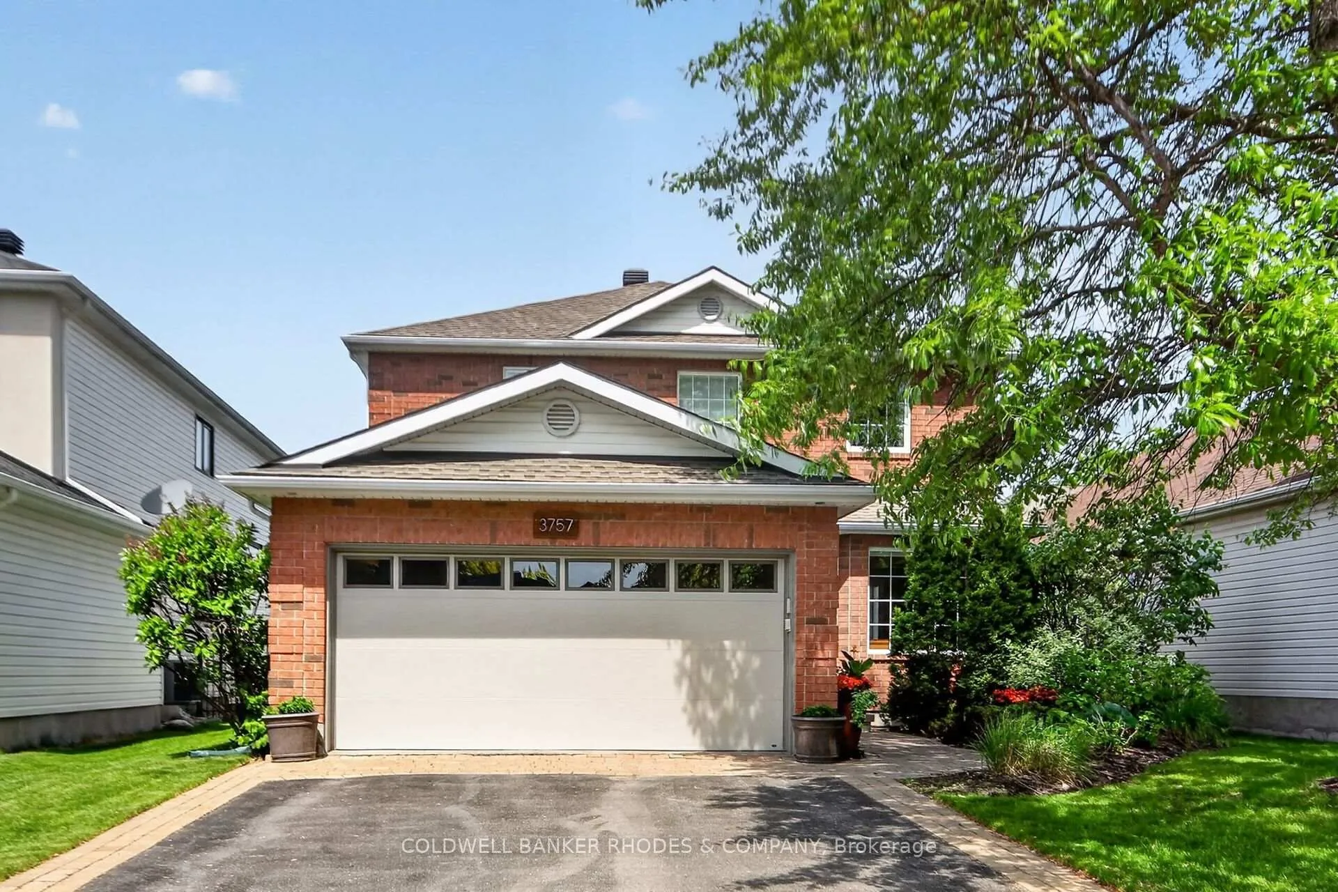 Photo 2 of 3757 Mountain Meadows Crescent, Ottawa, Riverside South/Gloucester Glen — HOMEH