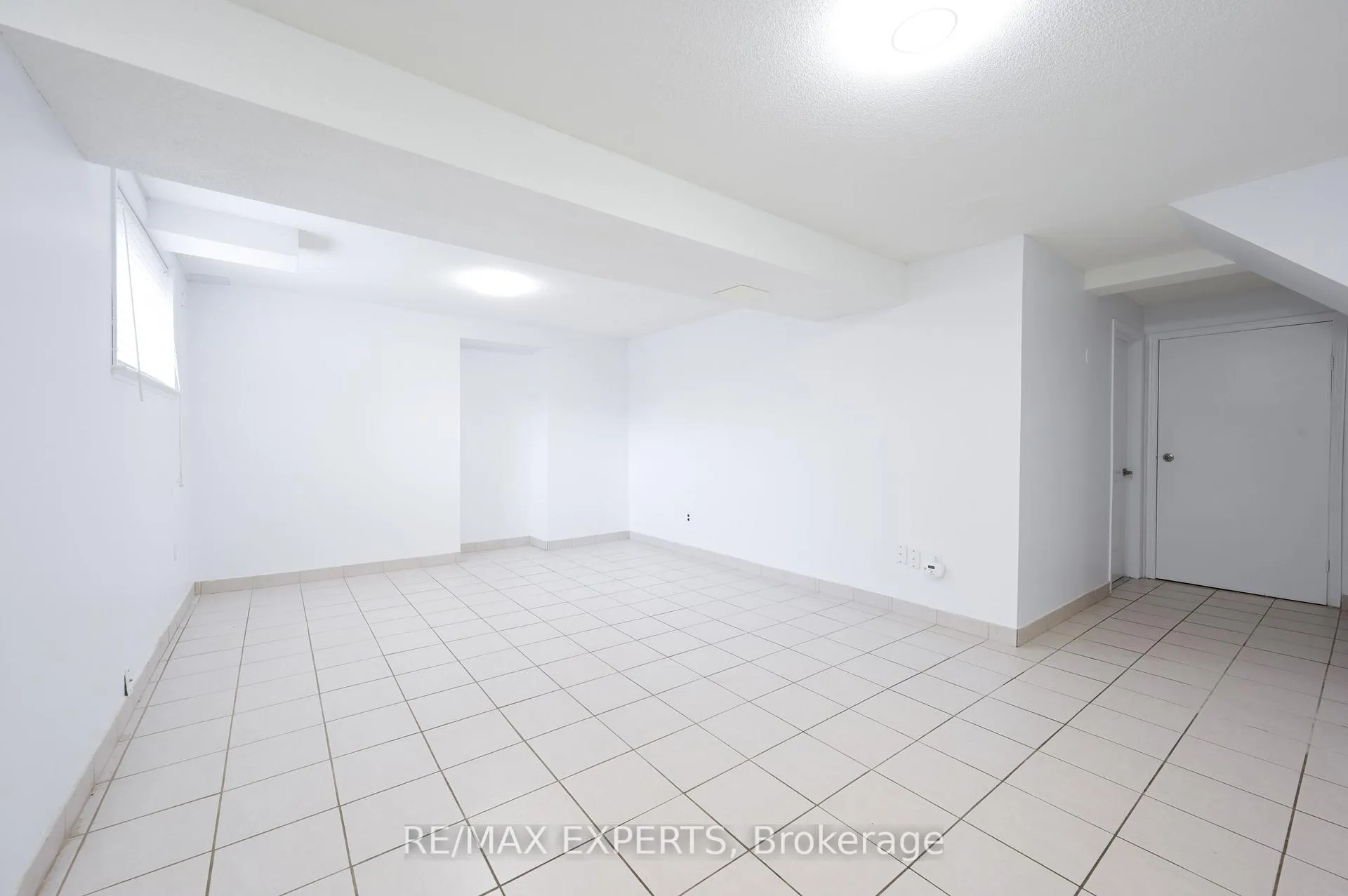 Photo 6 of Unit Bsmt, 59 Silver Arrow Crescent, Vaughan, Maple — HOMEH
