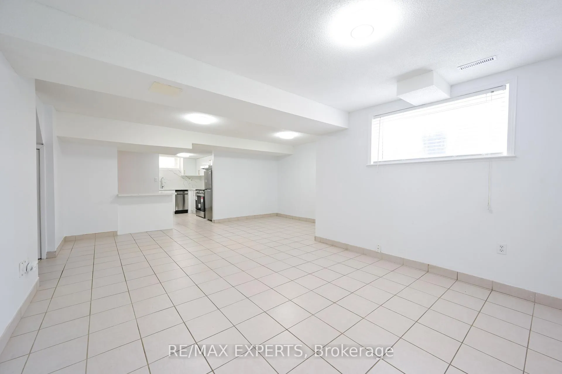 Photo 9 of Unit Bsmt, 59 Silver Arrow Crescent, Vaughan, Maple — HOMEH