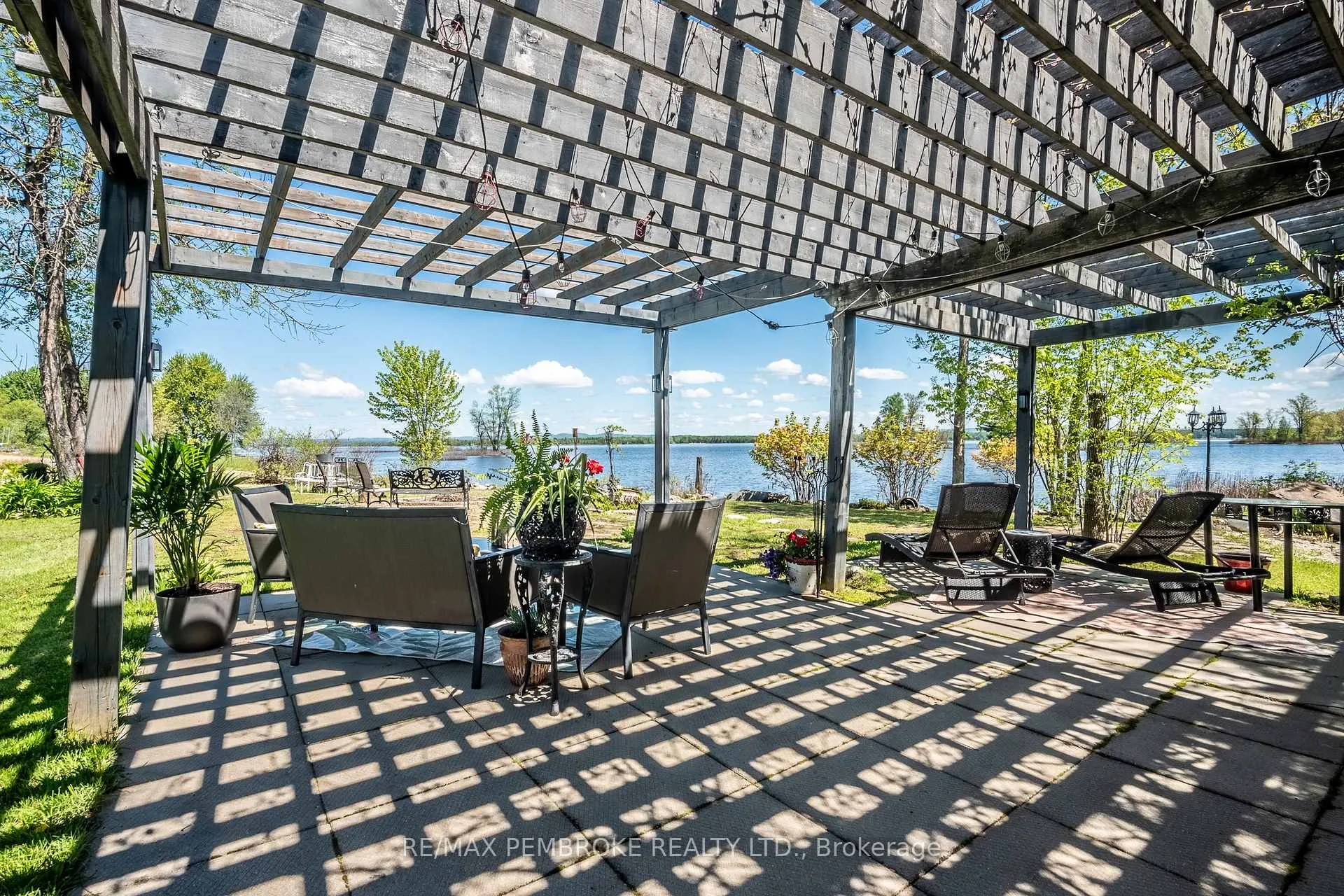 Photo 5 of 11 Fairway Drive, Petawawa — HOMEH