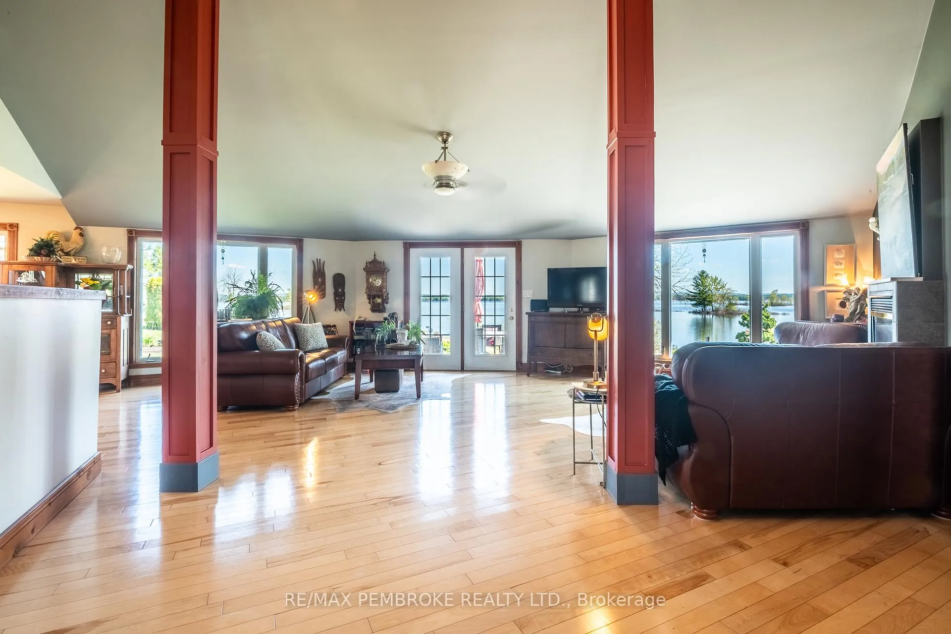 Photo 14 of 11 Fairway Drive, Petawawa — HOMEH