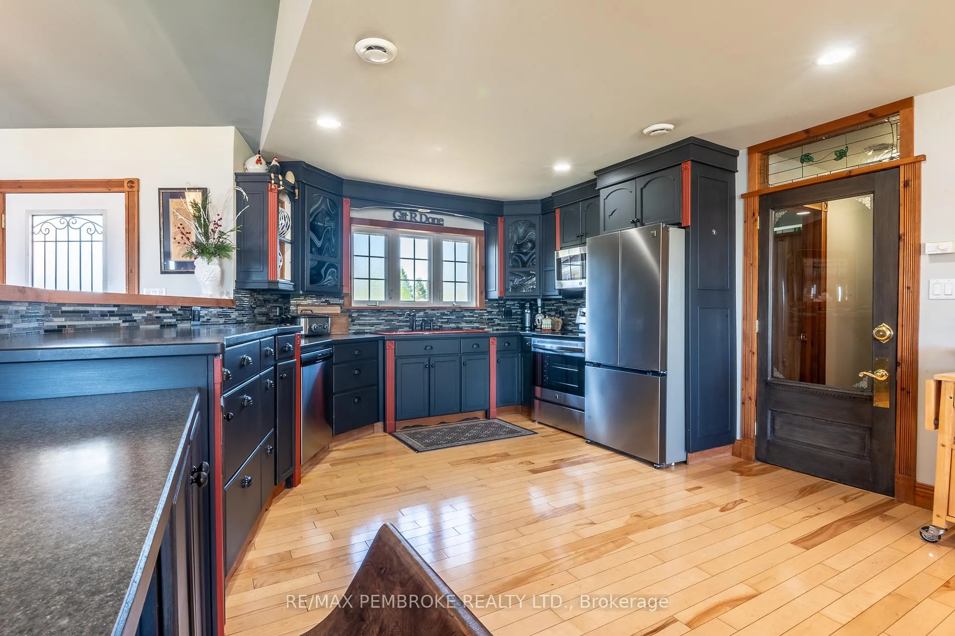 Photo 23 of 11 Fairway Drive, Petawawa — HOMEH