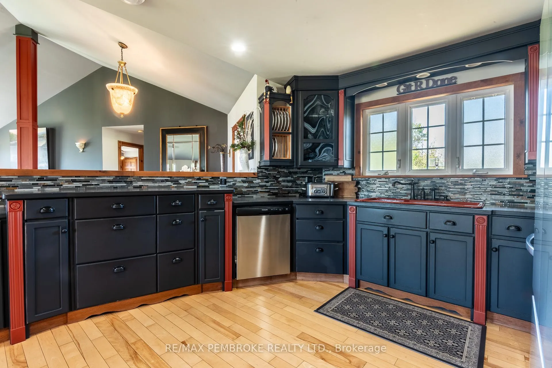 Photo 25 of 11 Fairway Drive, Petawawa — HOMEH