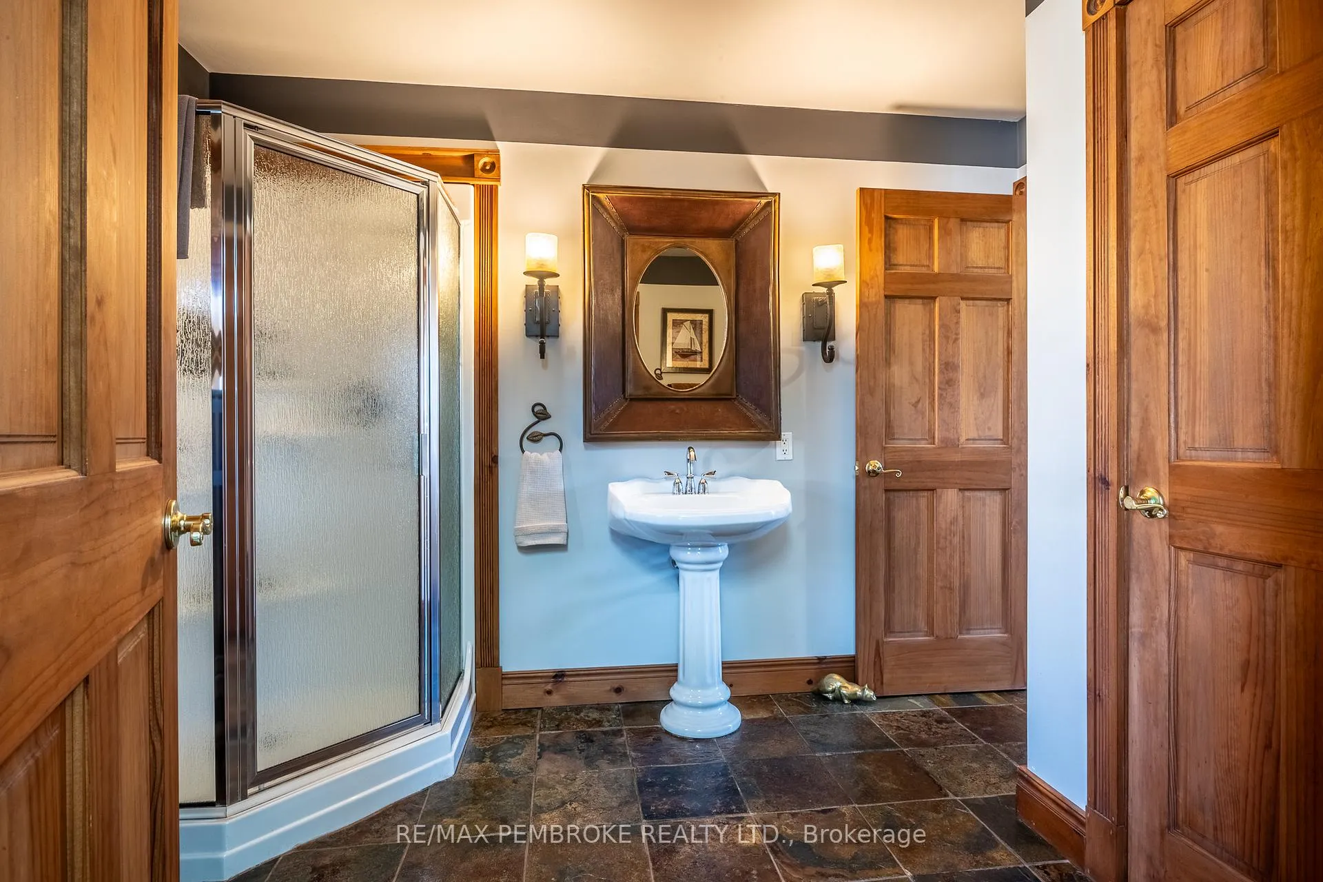 Photo 28 of 11 Fairway Drive, Petawawa — HOMEH