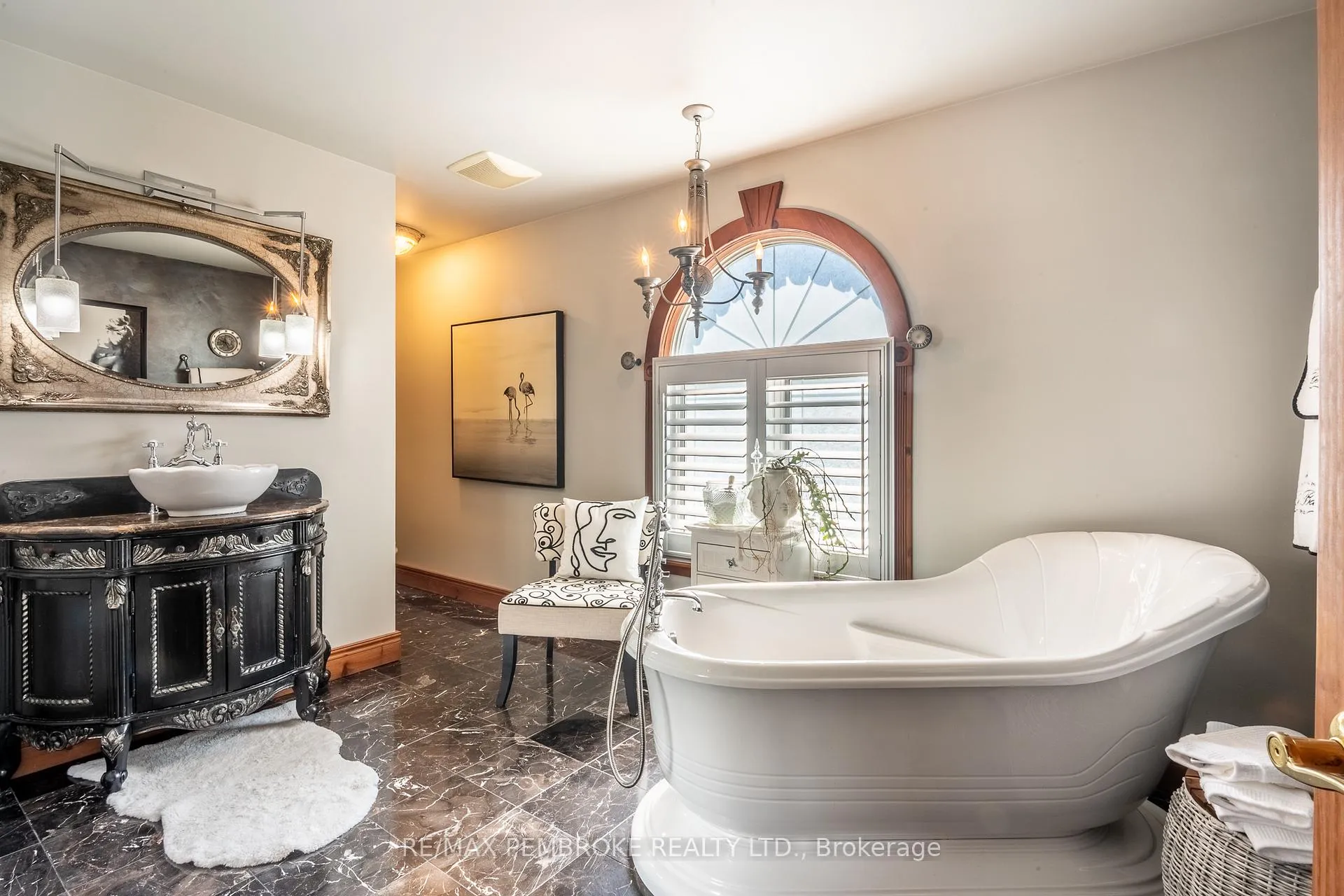 Photo 39 of 11 Fairway Drive, Petawawa — HOMEH
