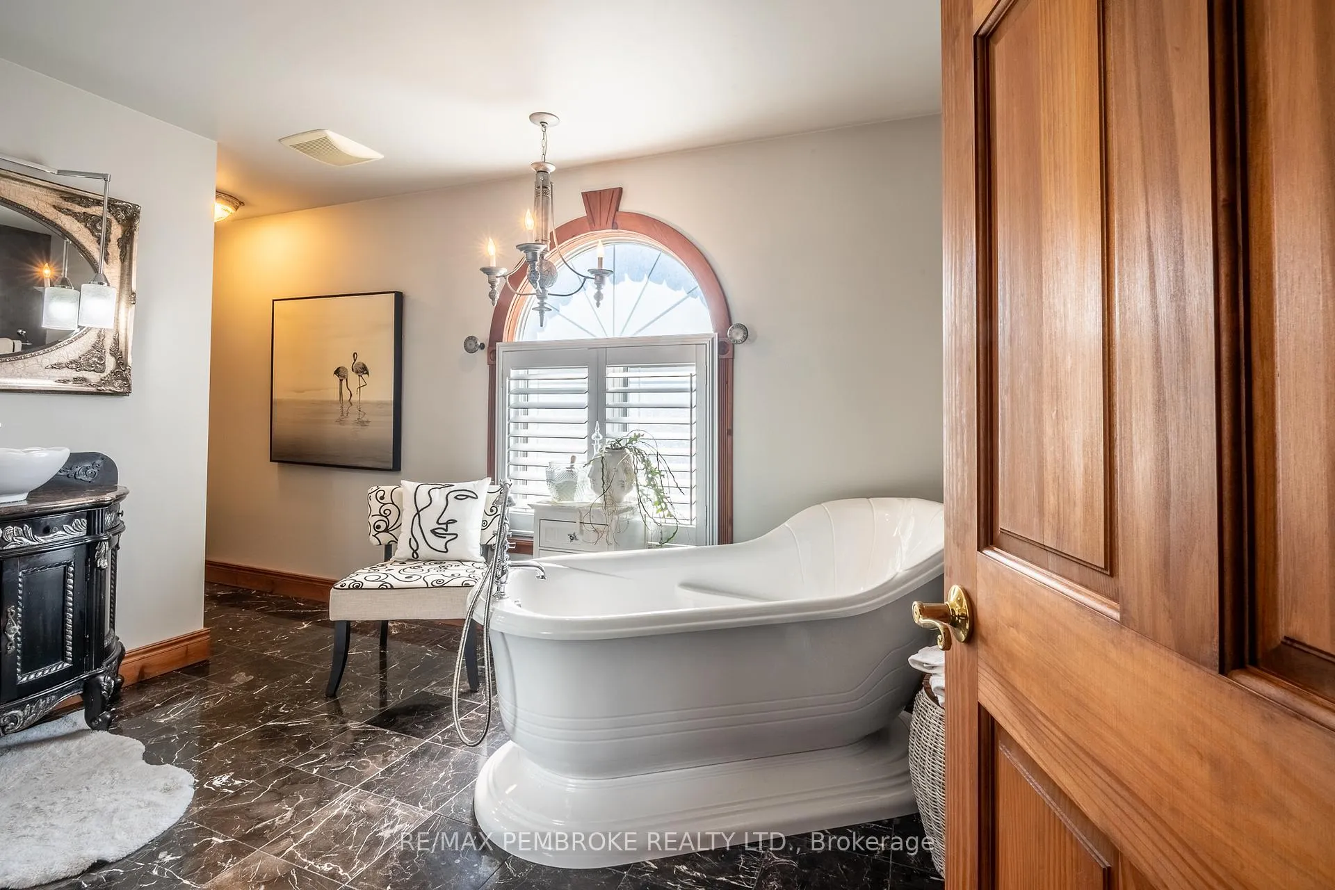 Photo 40 of 11 Fairway Drive, Petawawa — HOMEH