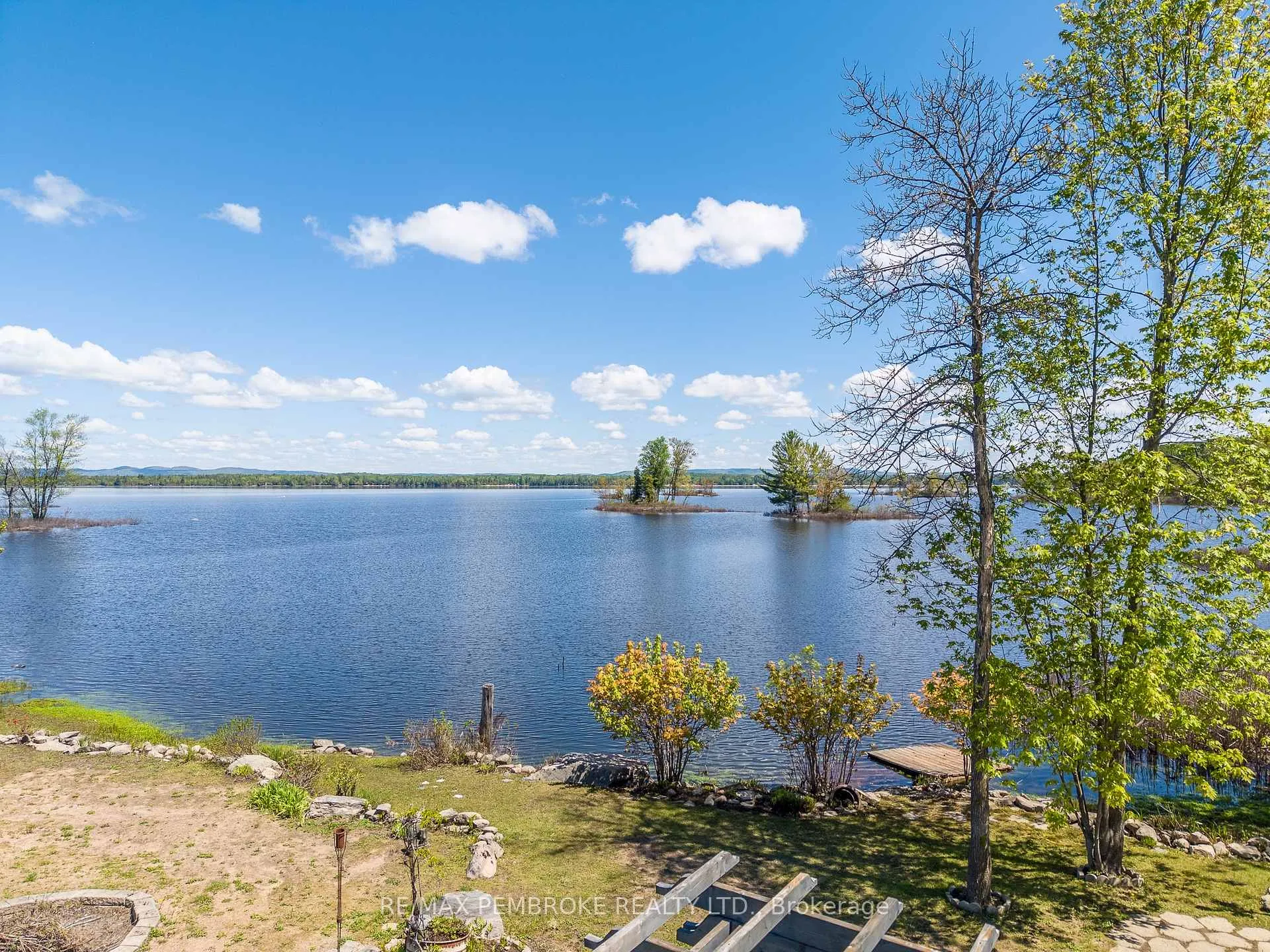 Photo 47 of 11 Fairway Drive, Petawawa — HOMEH