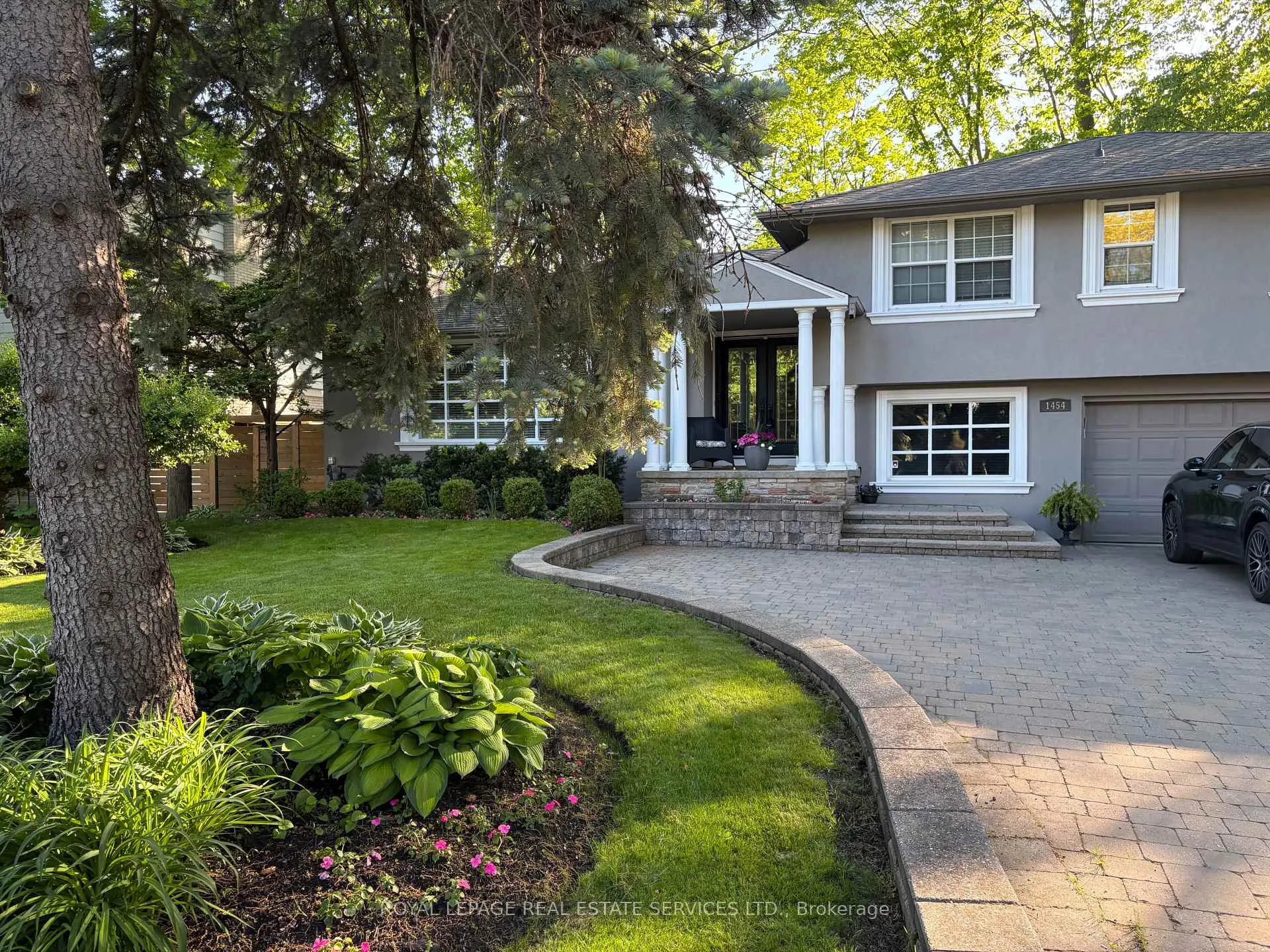 Front of 1454 Chasehurst Drive