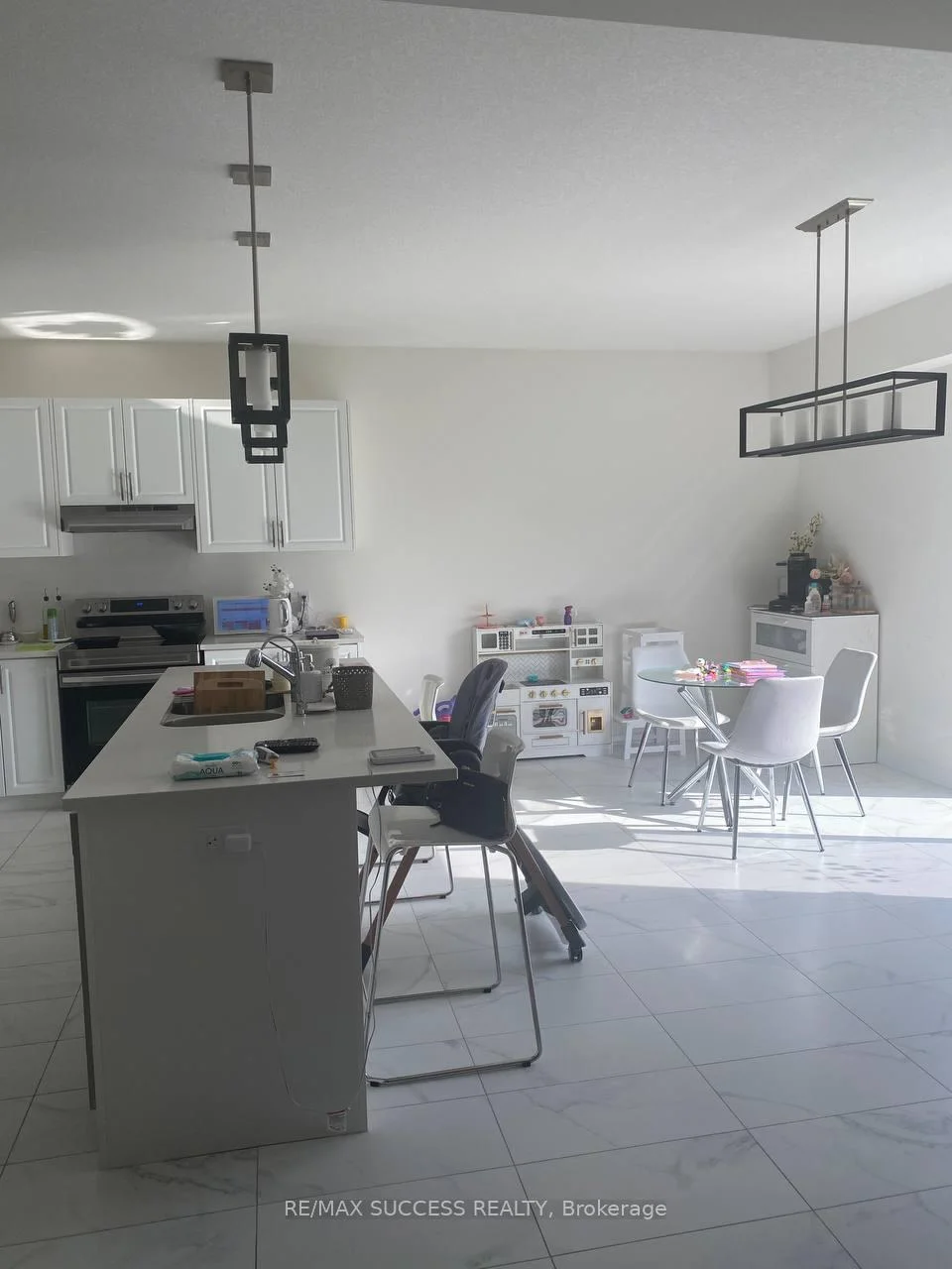 Photo 14 of 149 Savannah Ridge Drive, Brant, Paris — HOMEH