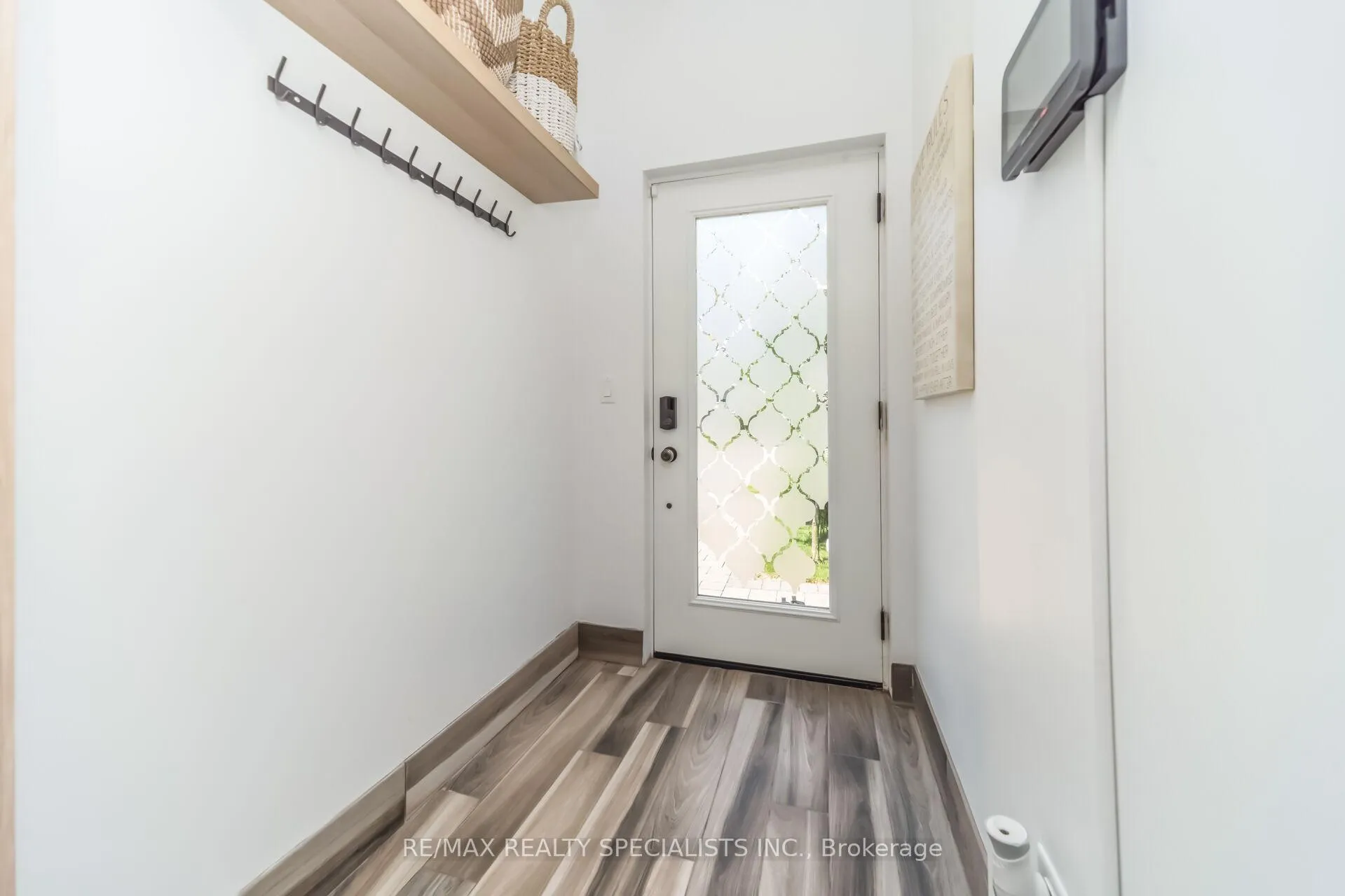 Photo 5 of 133 Eldomar Avenue, Brampton, Brampton East — HOMEH