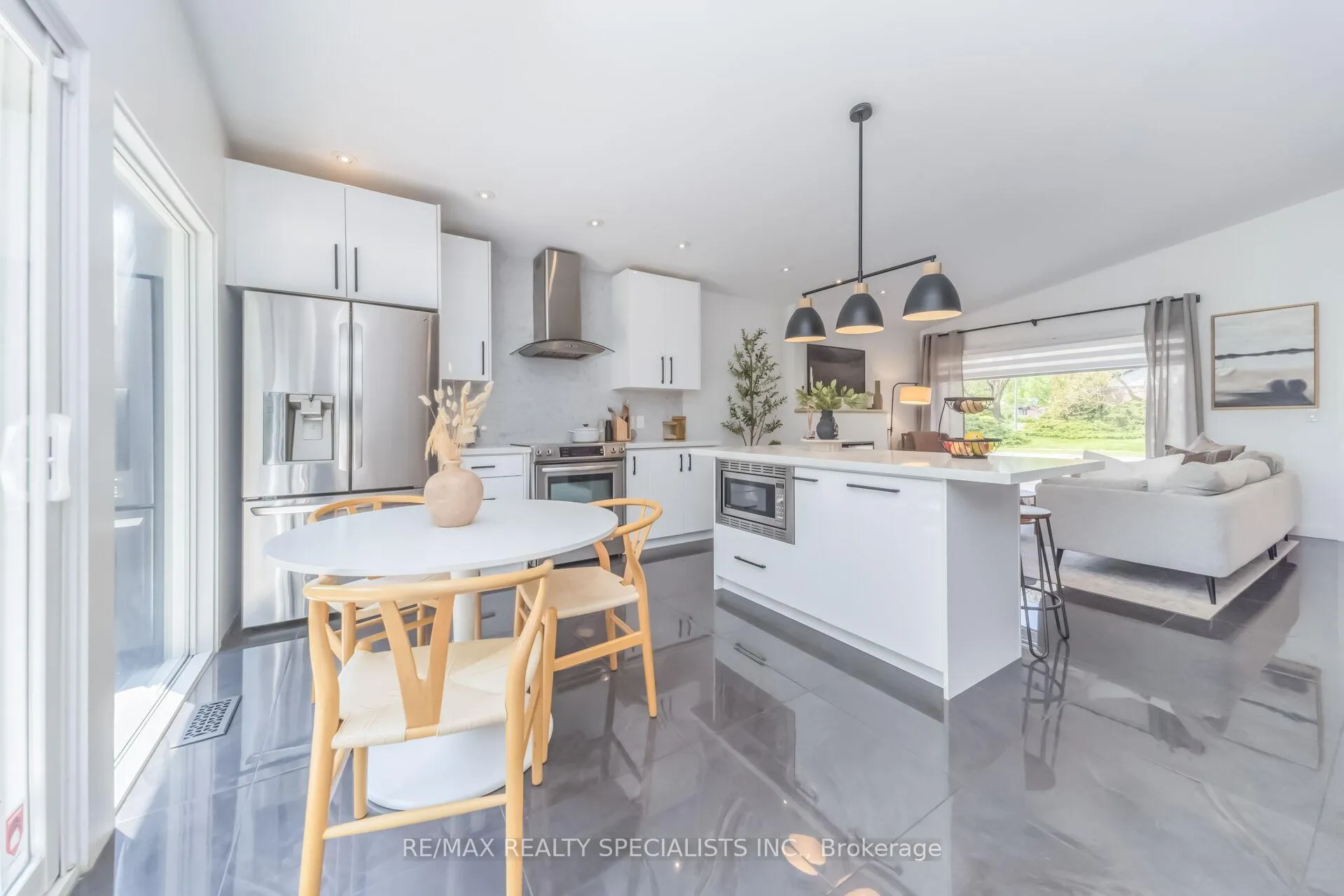 Photo 16 of 133 Eldomar Avenue, Brampton, Brampton East — HOMEH
