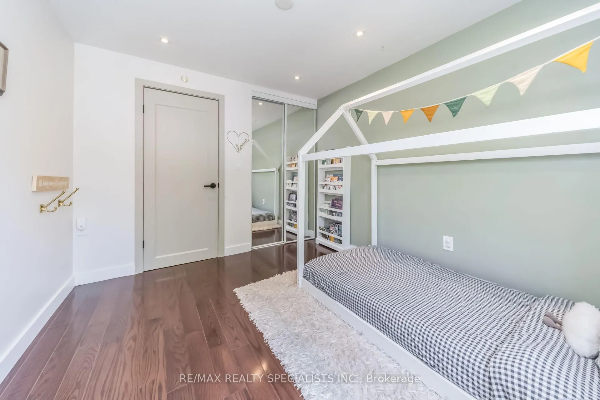 Photo 26 of 133 Eldomar Avenue, Brampton, Brampton East — HOMEH