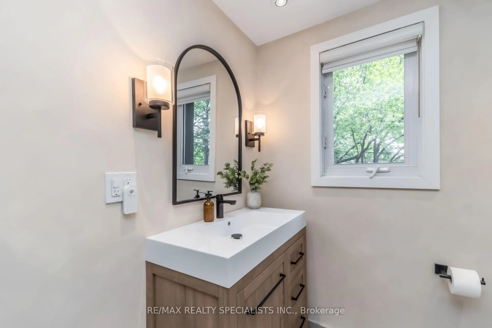 Photo 28 of 133 Eldomar Avenue, Brampton, Brampton East — HOMEH