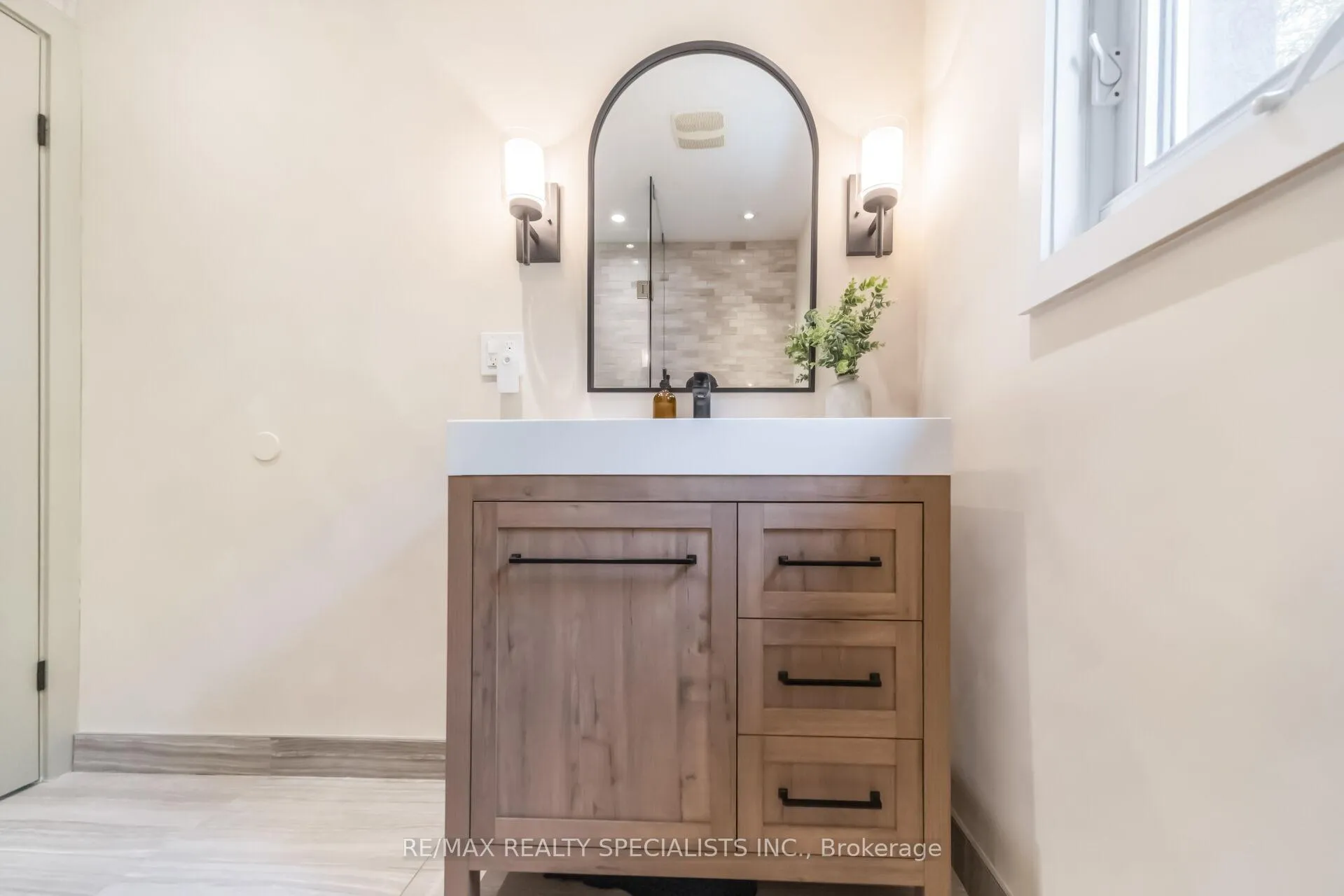 Photo 29 of 133 Eldomar Avenue, Brampton, Brampton East — HOMEH