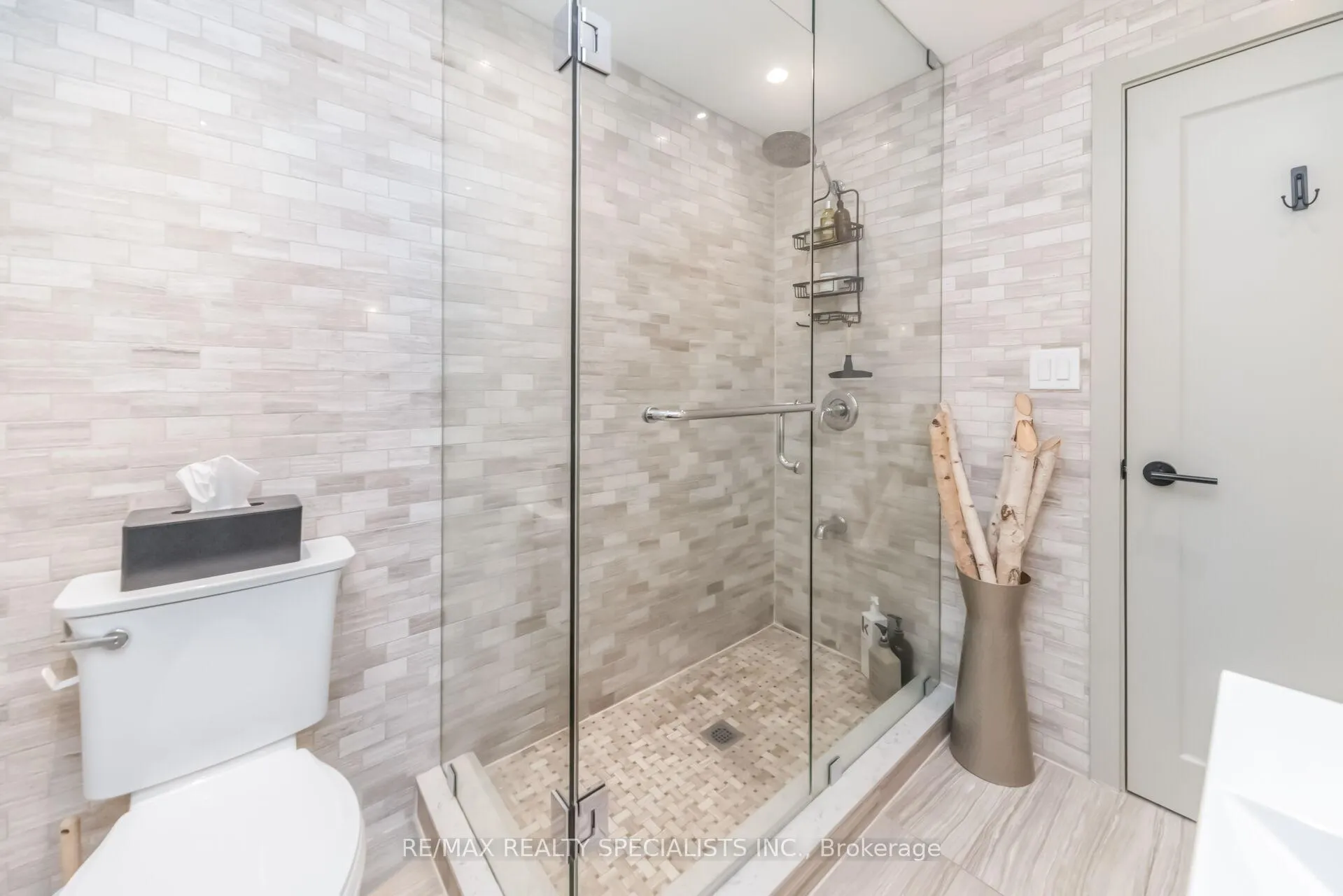 Photo 30 of 133 Eldomar Avenue, Brampton, Brampton East — HOMEH