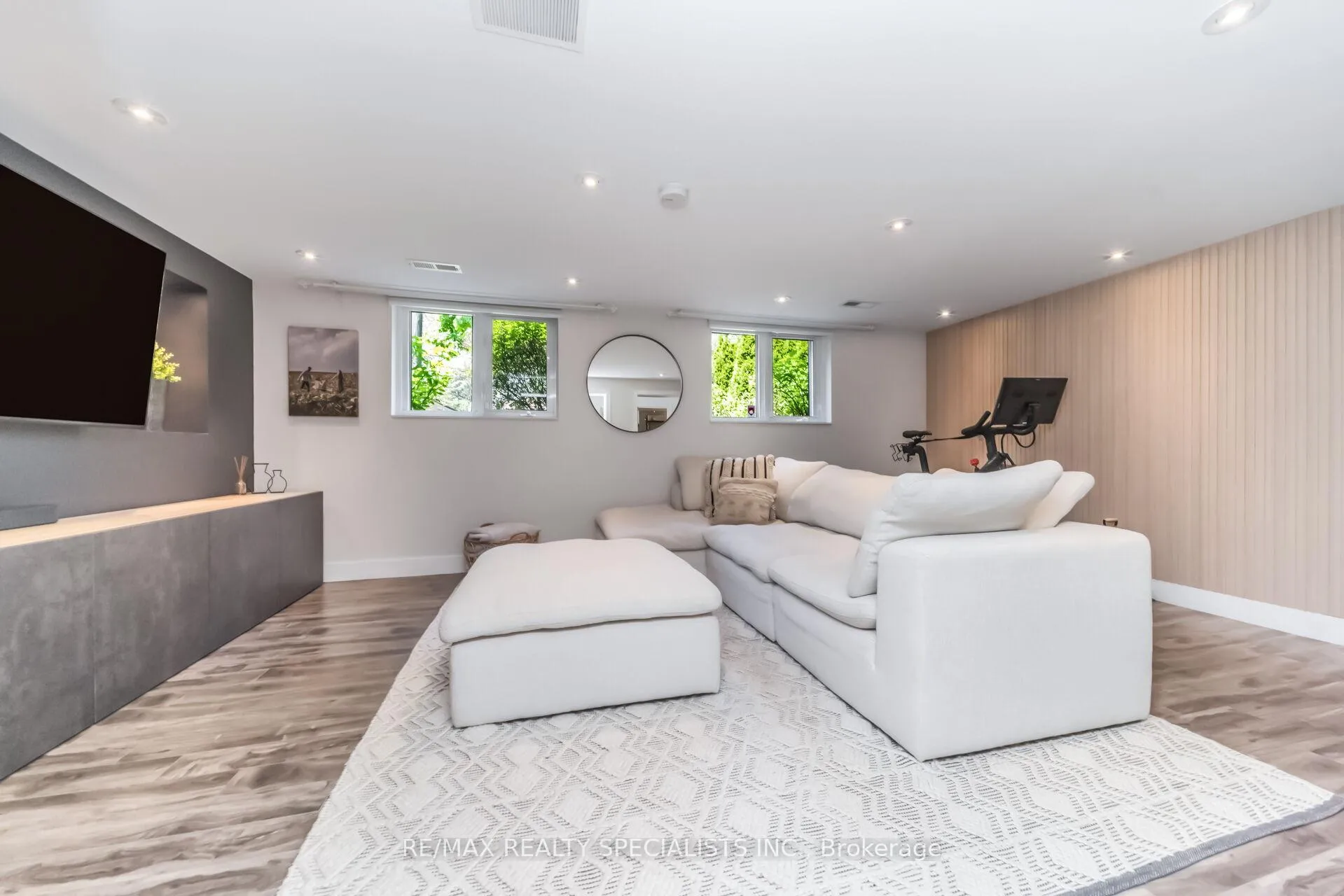 Photo 32 of 133 Eldomar Avenue, Brampton, Brampton East — HOMEH