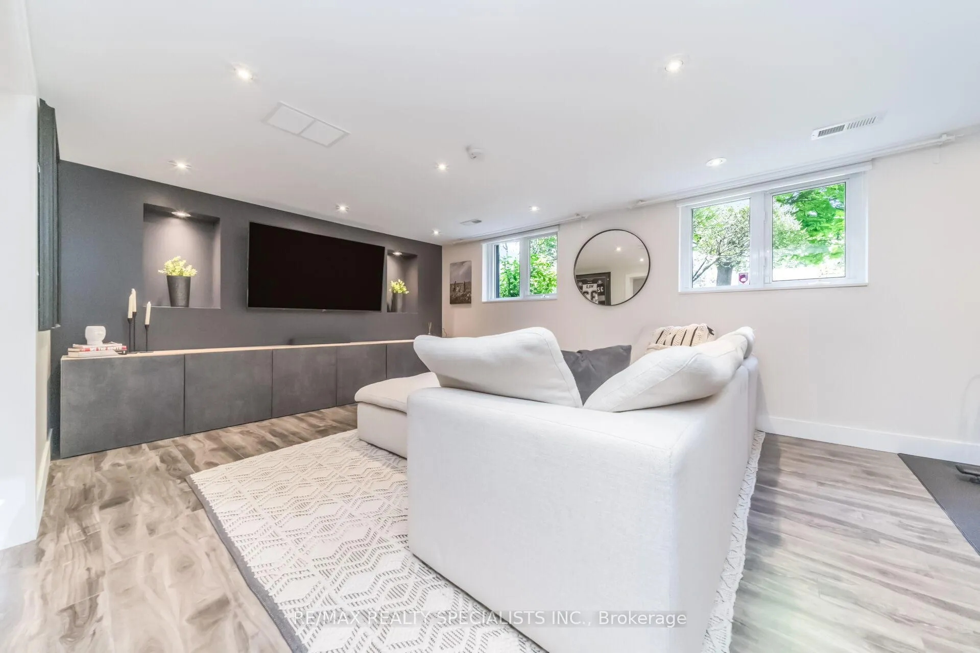 Photo 33 of 133 Eldomar Avenue, Brampton, Brampton East — HOMEH