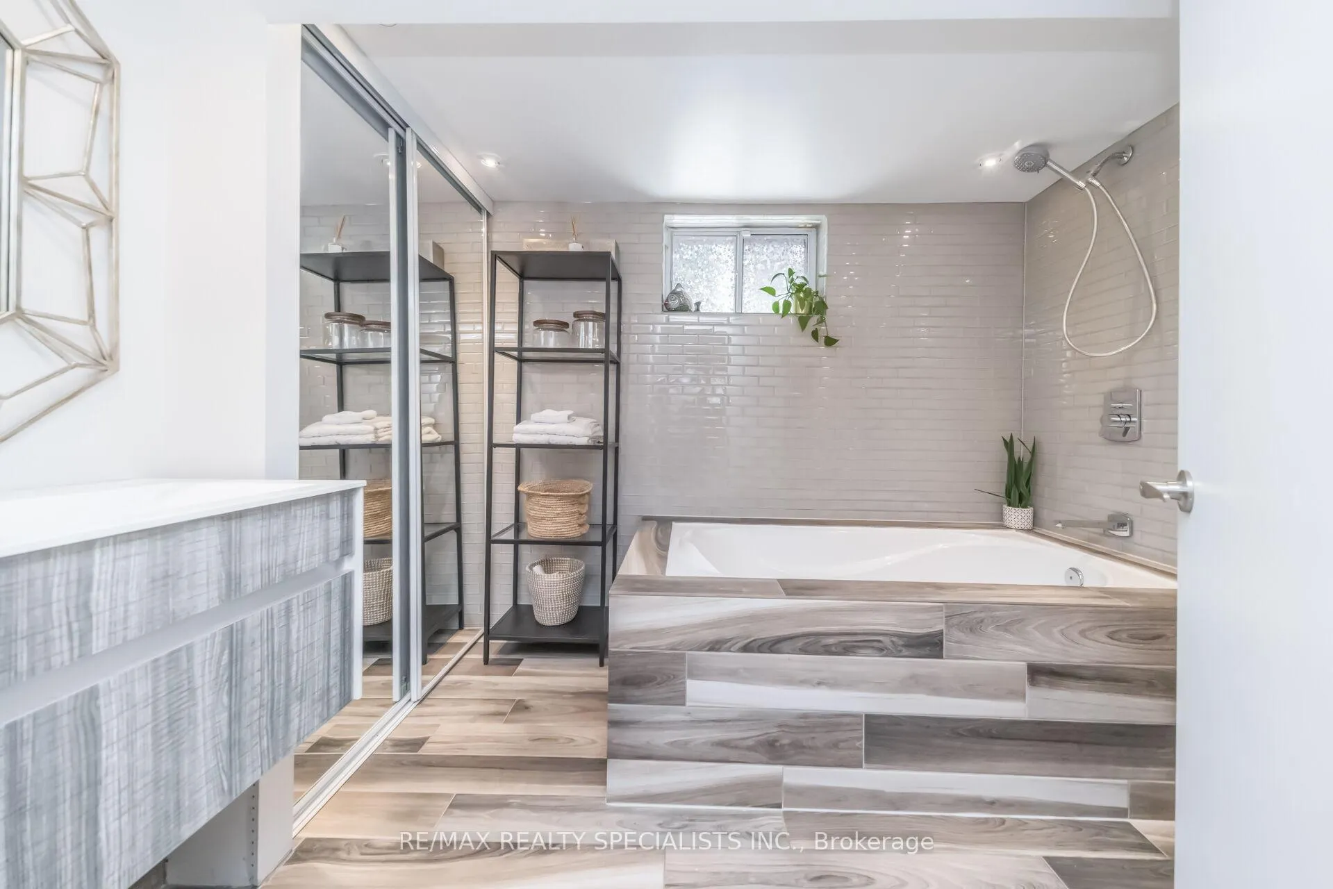 Photo 37 of 133 Eldomar Avenue, Brampton, Brampton East — HOMEH