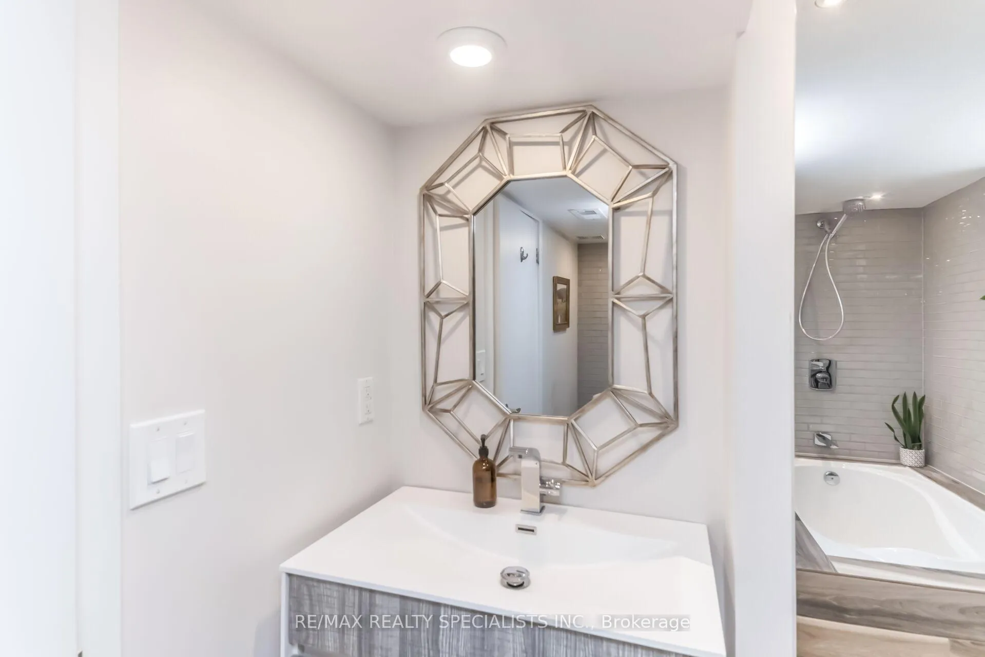 Photo 39 of 133 Eldomar Avenue, Brampton, Brampton East — HOMEH